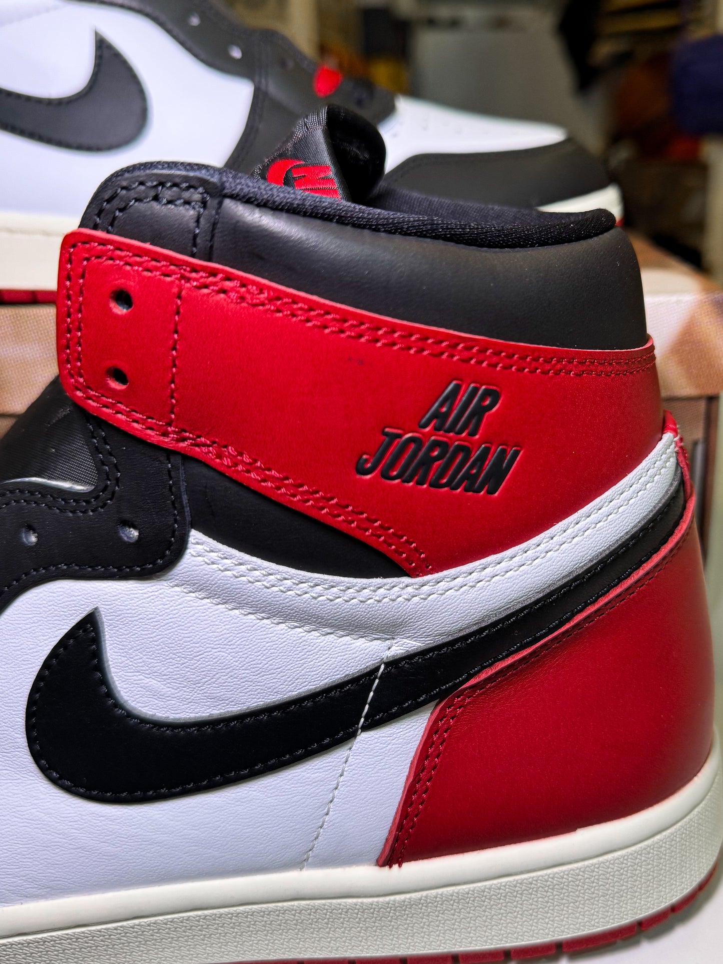 Air Jordan 1 Retro High OG ‘Black Toe Reimagined’ 2025 - DS