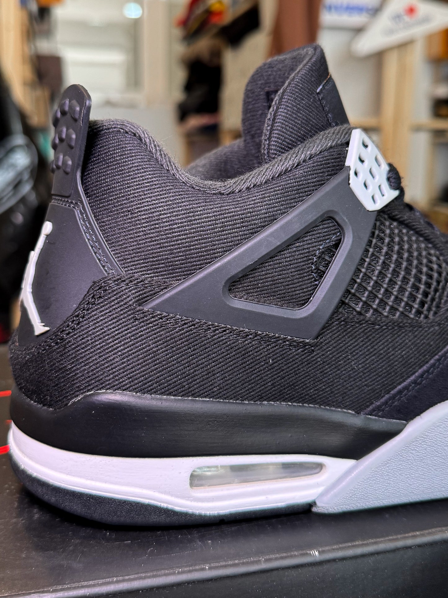 Air Jordan 4 Retro 'Black Canvas' 2022 - Recondicionado