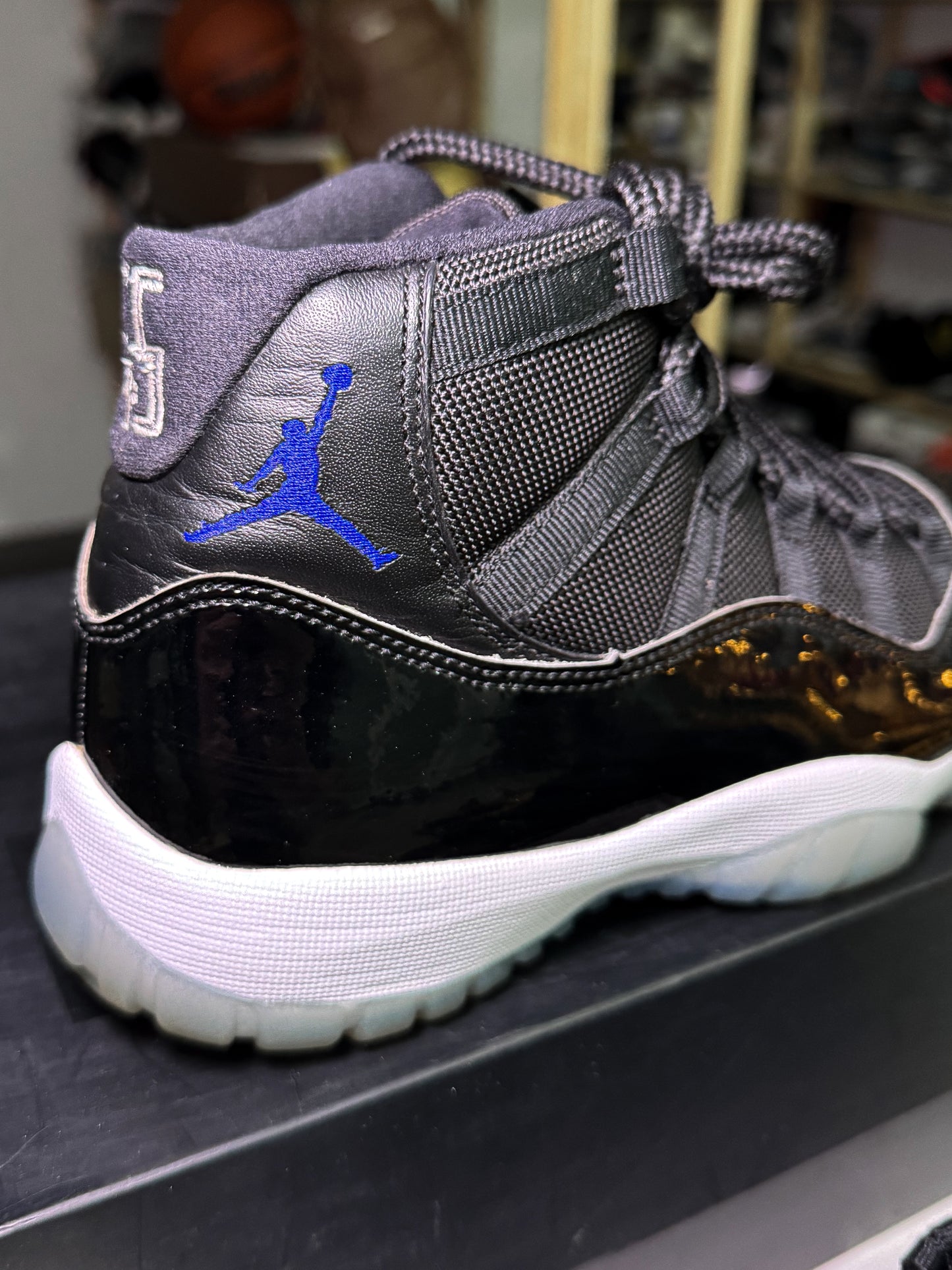 Air Jordan 11 Retro ‘Space Jam’ 2016 - Recondicionado