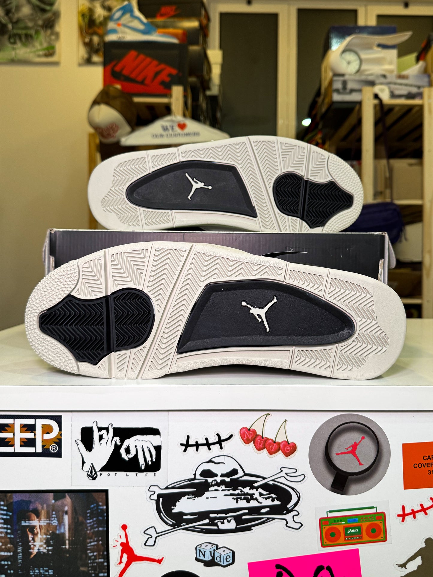 Air Jordan 4 RM ‘Black Light Bone’ 2024 - DS