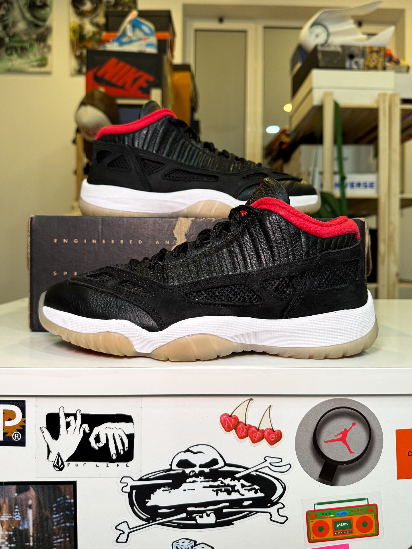 Air Jordan 11 Retro Low IE ‘Bred’ 2021 - Recondicionado