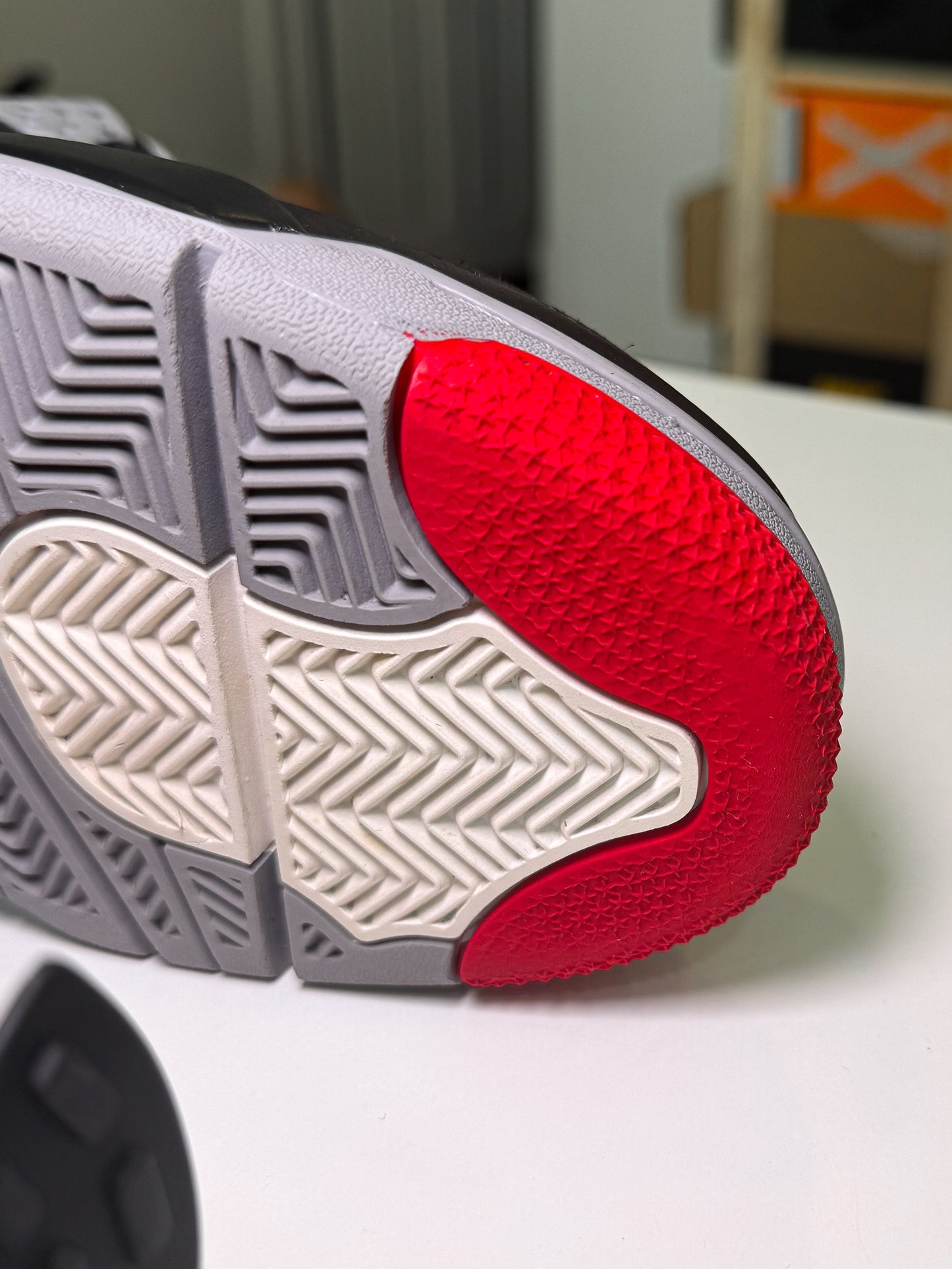 Air Jordan 4 Retro 'Bred Reimagined' 2024 - Recondicionado