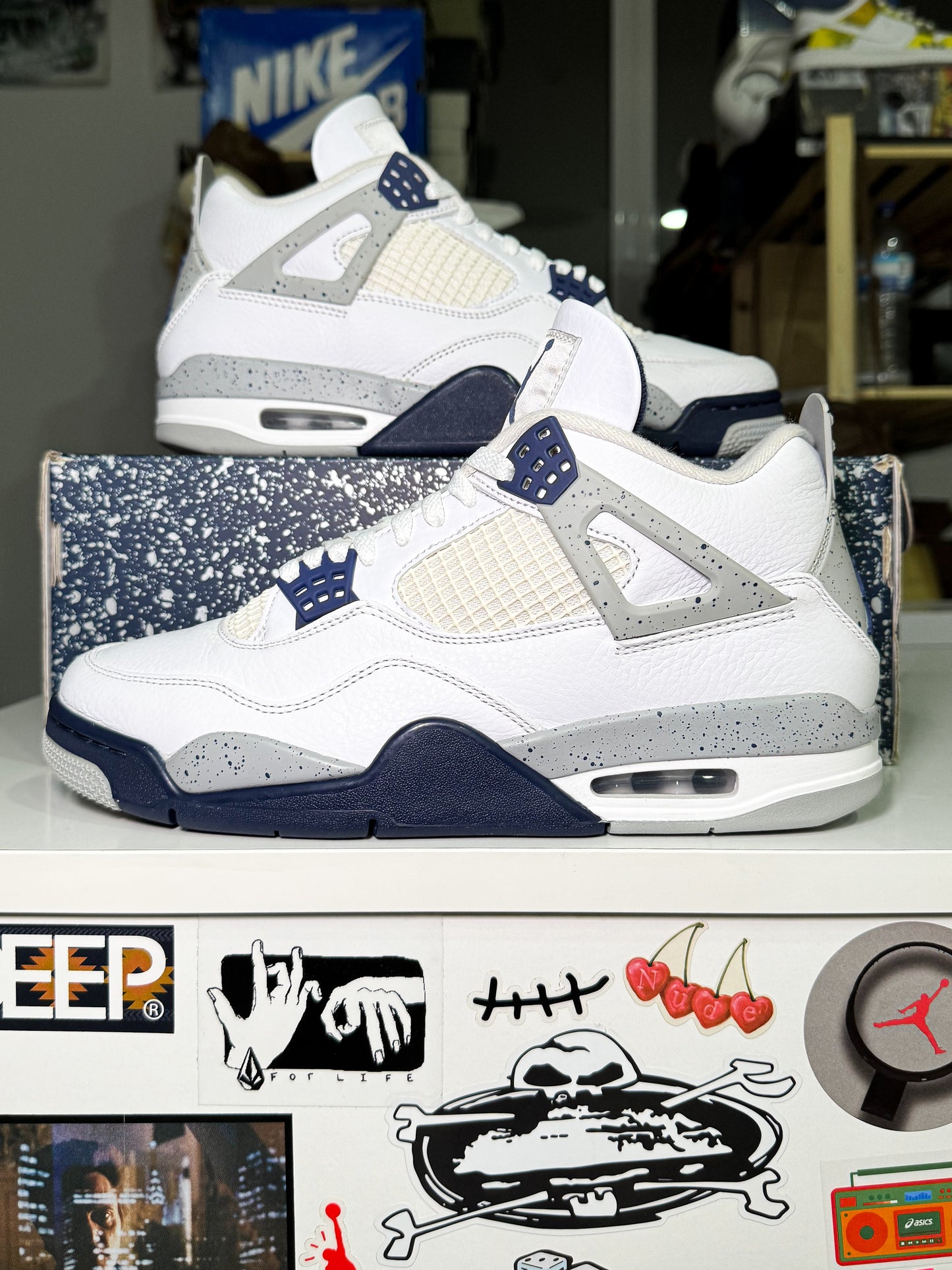Air Jordan 4 Retro 'Midnight Navy’ 2022 - Recondicionado