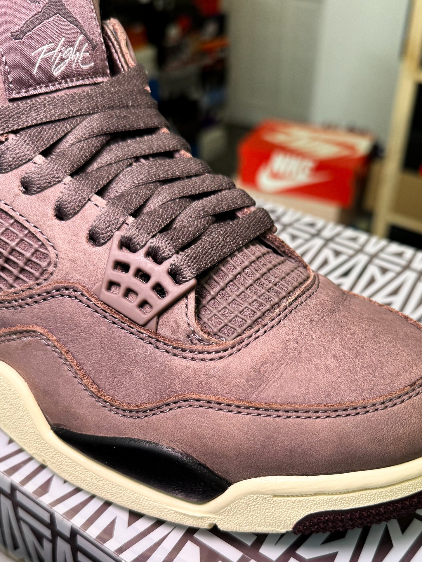 Air Jordan 4 Retro x A Ma Maniére 'Violet Ore' 2023 - Recondicionado