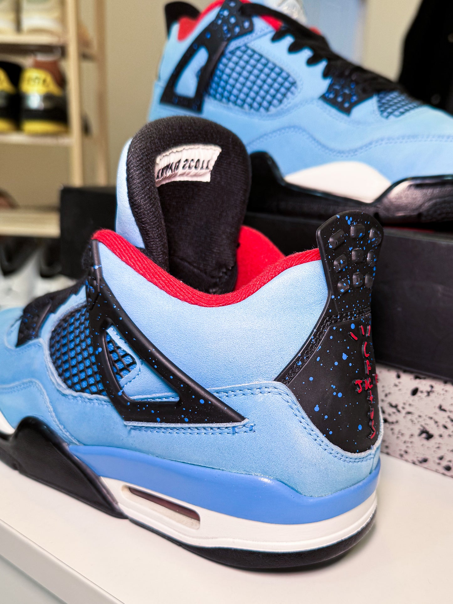 Air Jordan 4 Retro x Travis Scott ‘Cactus Jack’ 2018 - Recondicionado