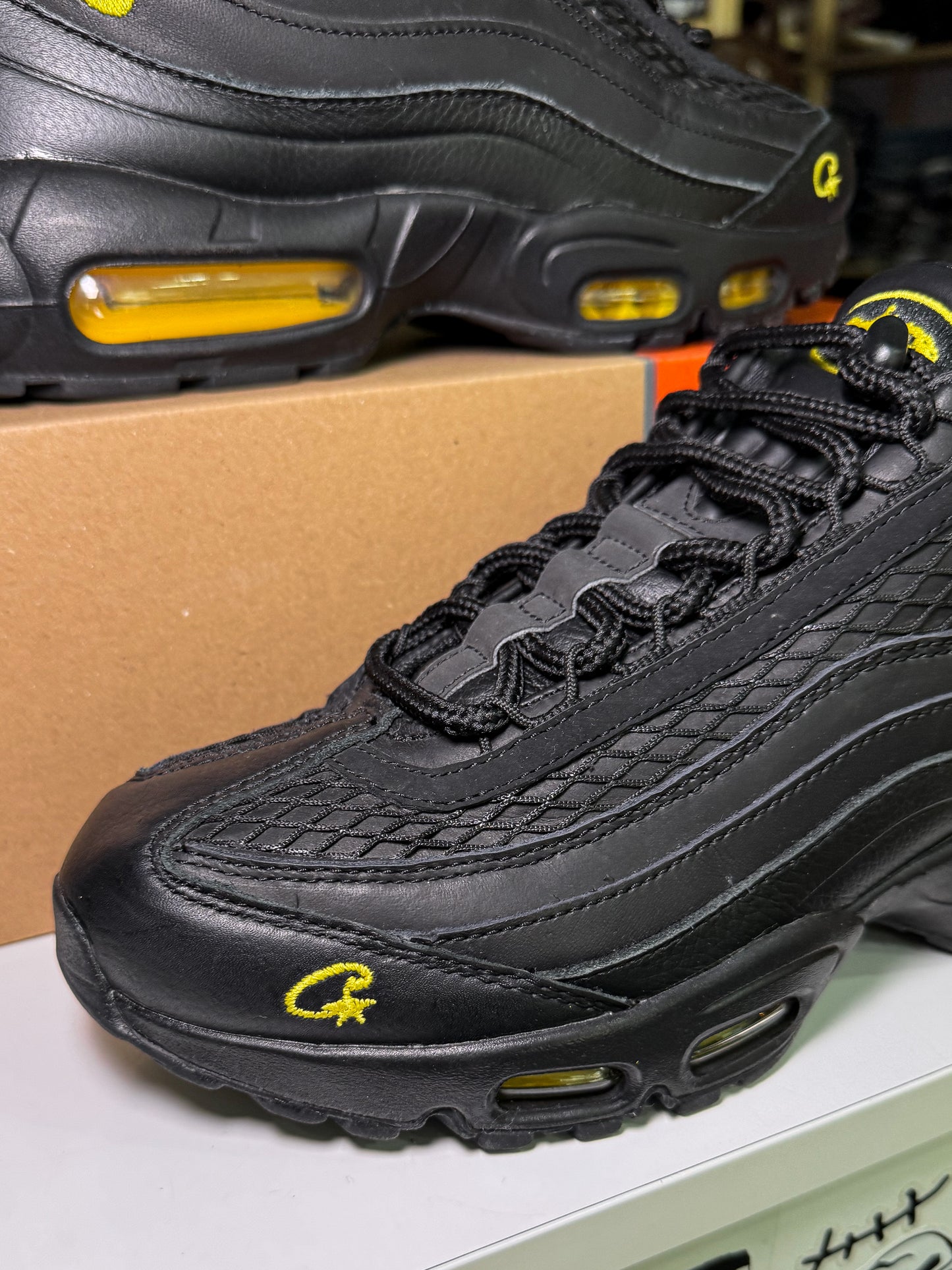 Nike Air Max 95 SP x Corteiz ‘Honey Black’ 2025 - Recondicionado