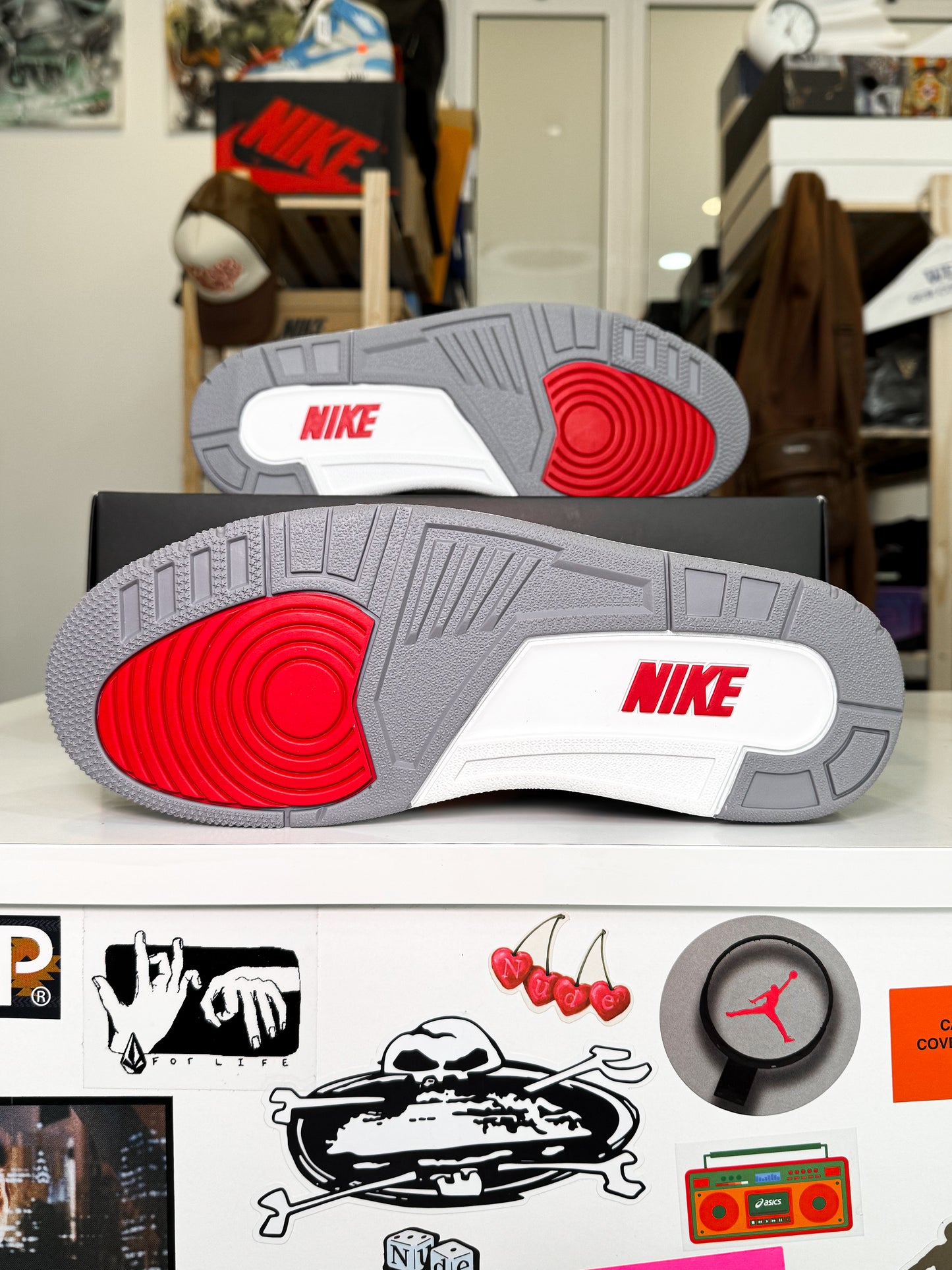 Air Jordan 3 Retro OG ‘Black Cement’ 2024 - Novo