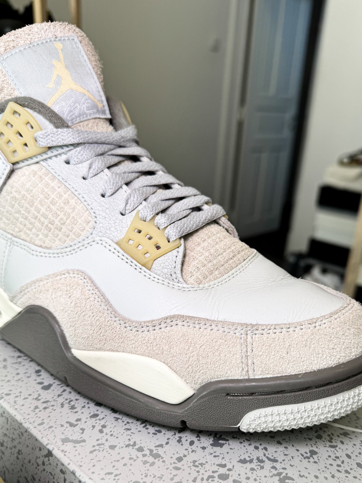 Air Jordan 4 Retro Craft SE ‘Photon Dust’ 2023 - Recondicionado