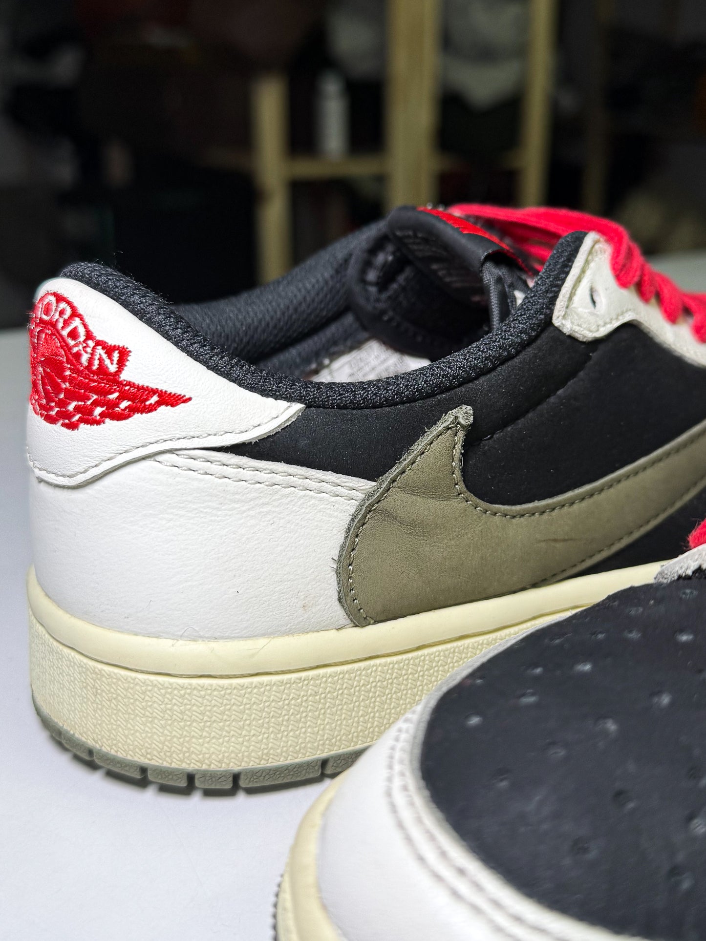 Air Jordan 1 Retro Low OG SP x Travis Scott 'Olive' W 2023 - Recondicionado
