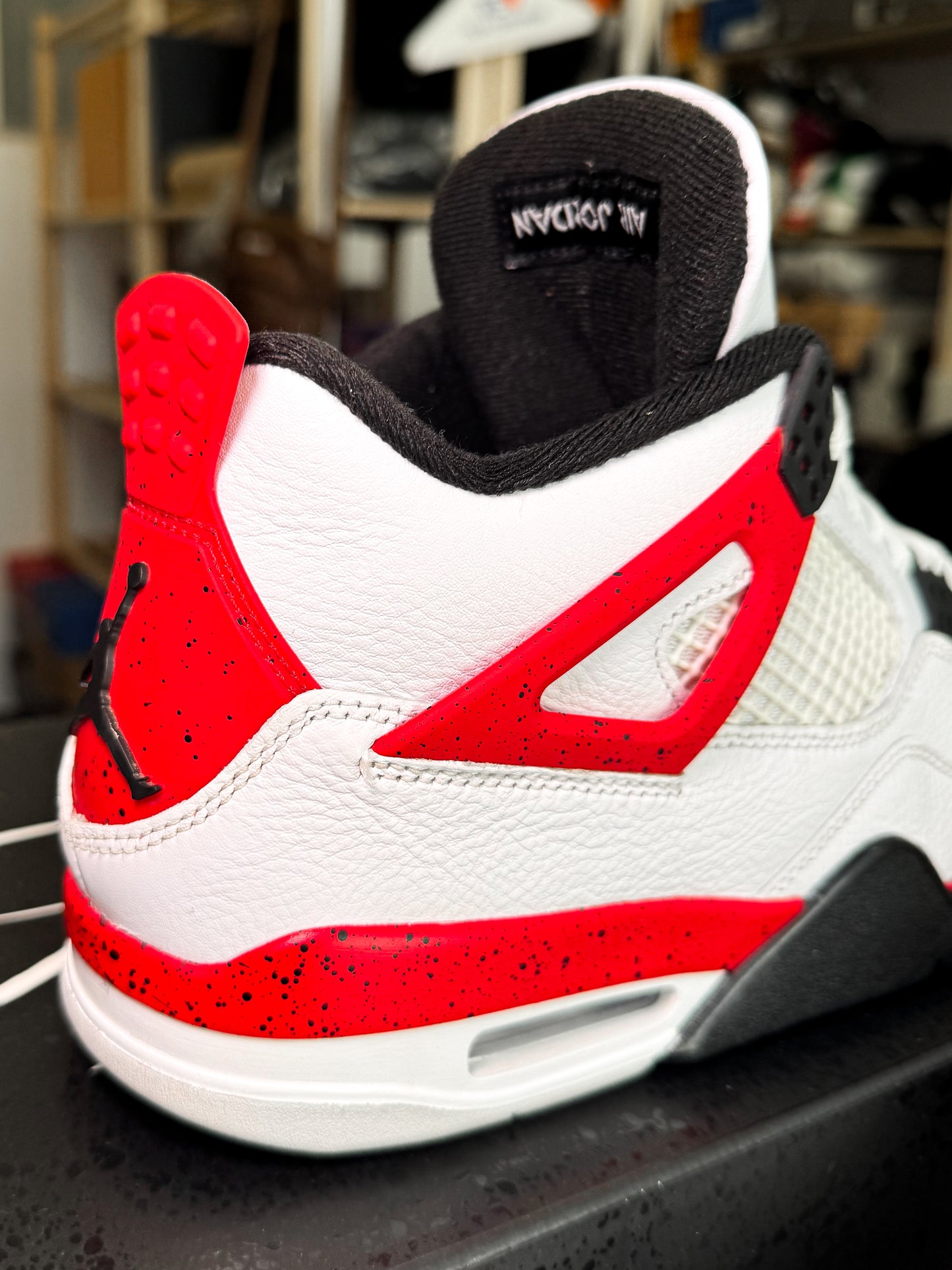 Air Jordan 4 Retro 'Red Cement' 2023 - Recondicionado