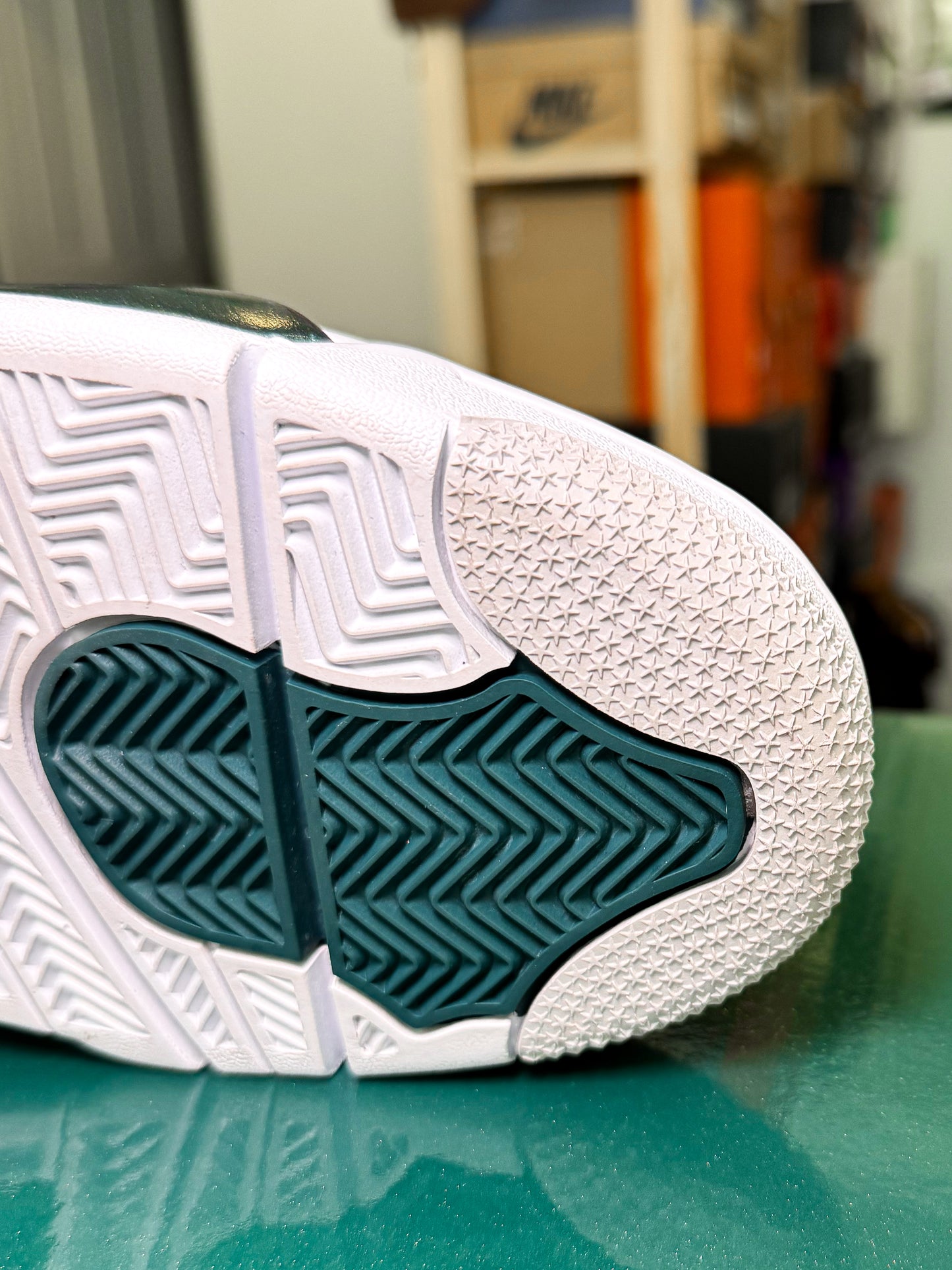 Air Jordan 4 Retro 'Oxidized Green' 2024 - Recondicionado