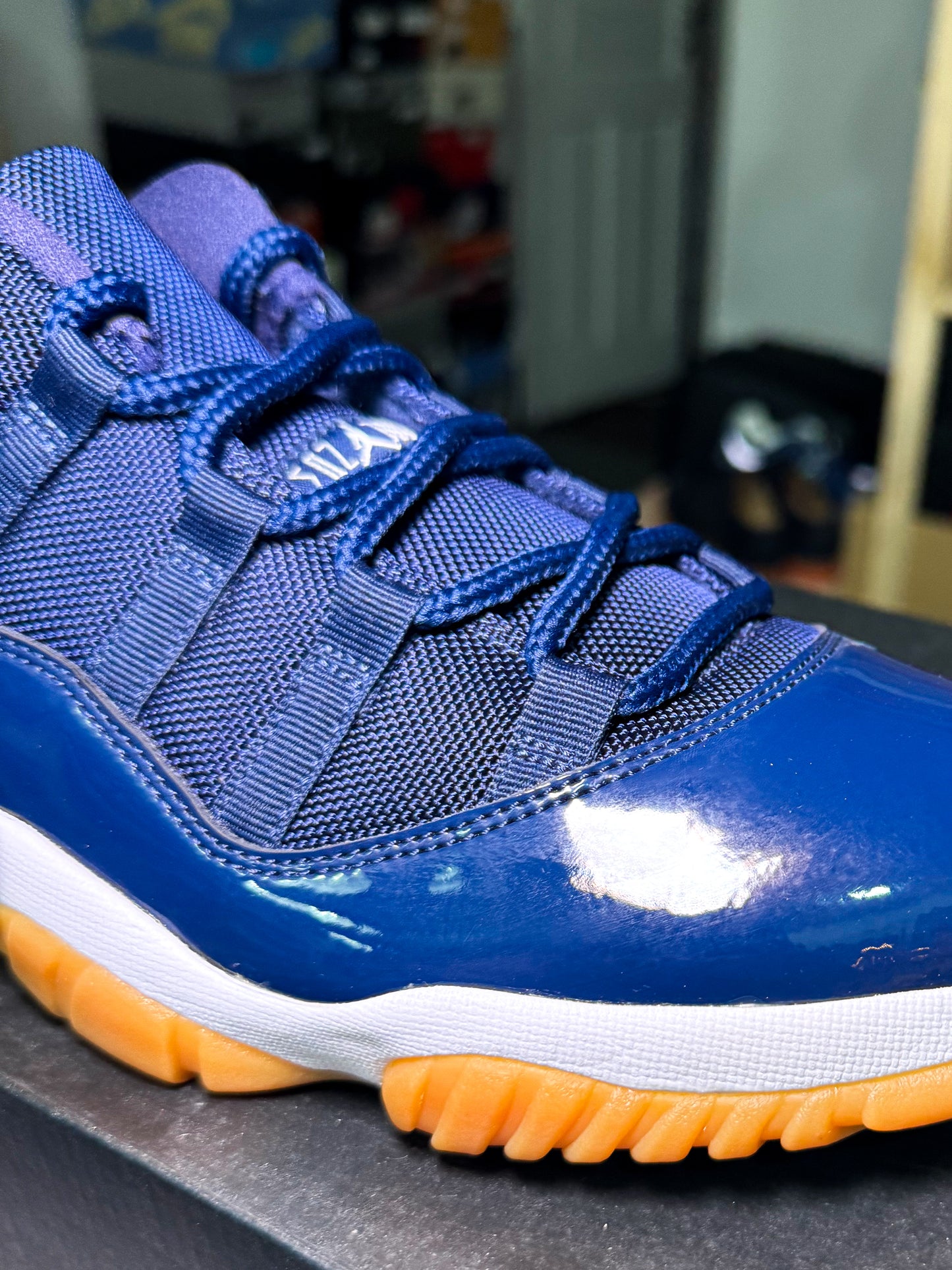 Air Jordan 11 Retro Low ‘Navy Gum’ 2016 - DS
