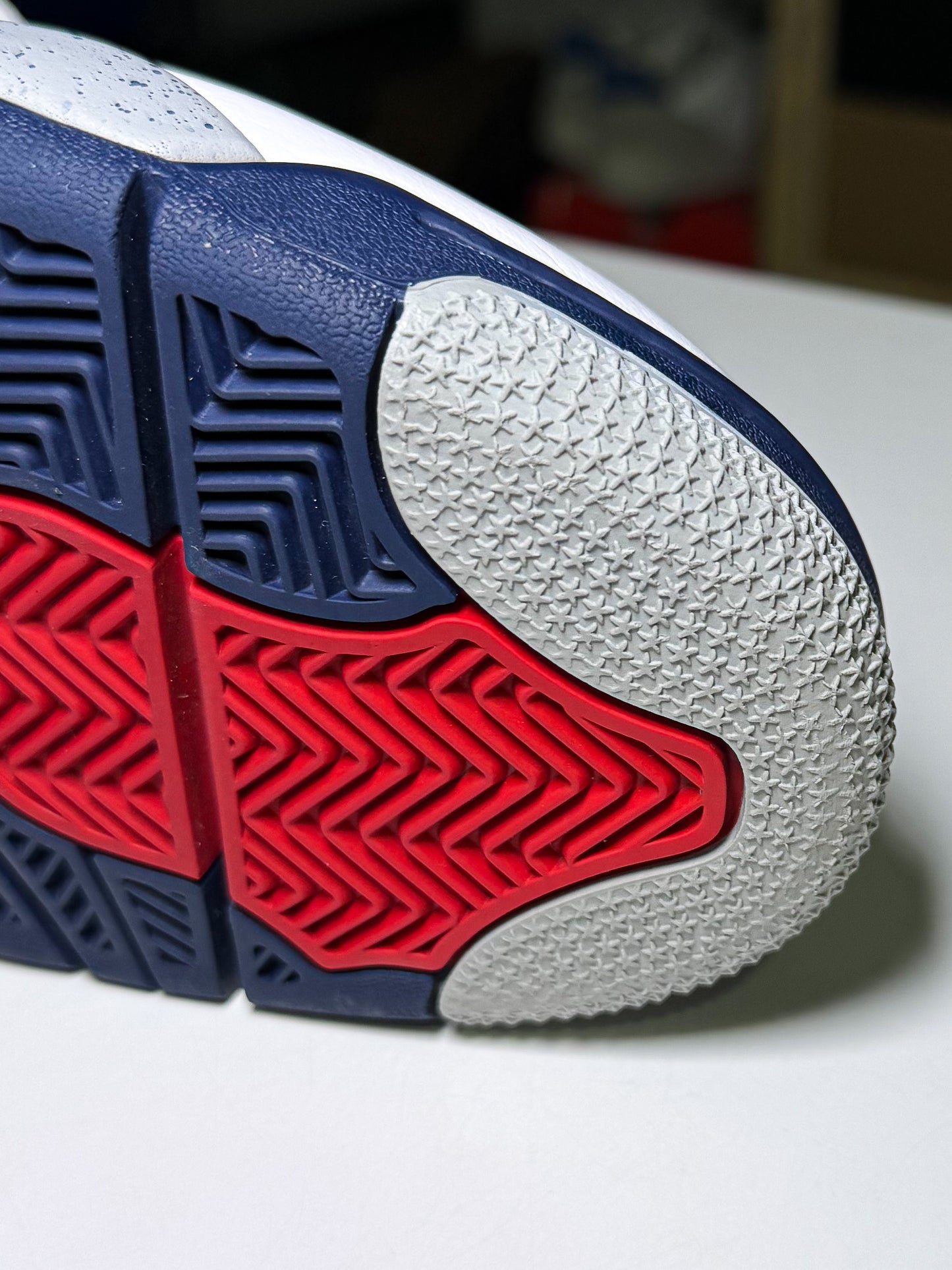 Air Jordan 4 Retro 'Midnight Navy’ 2022 - Recondicionado