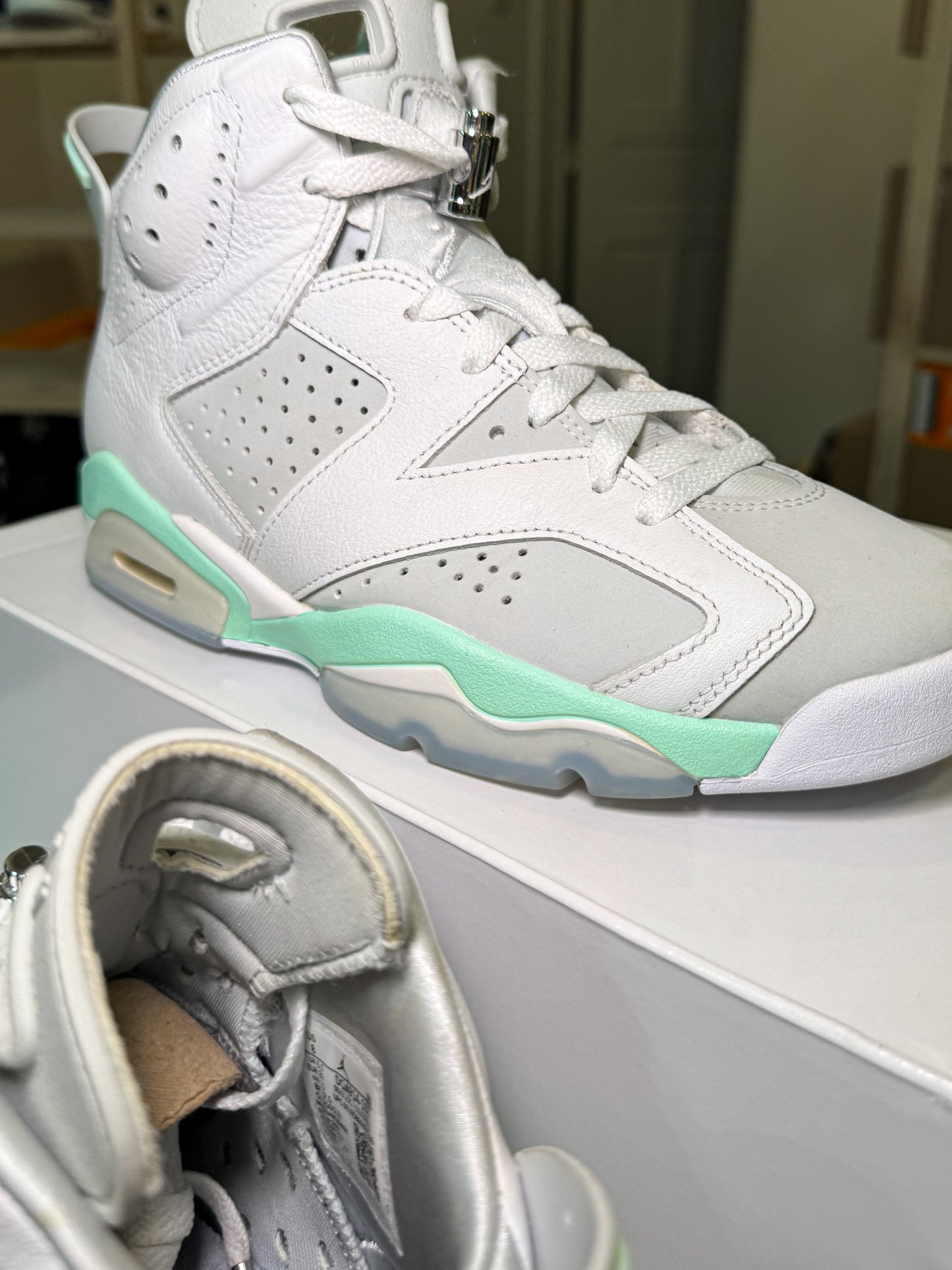 Air Jordan 6 Retro ‘Mint Foam’ W 2022 - Recondicionado
