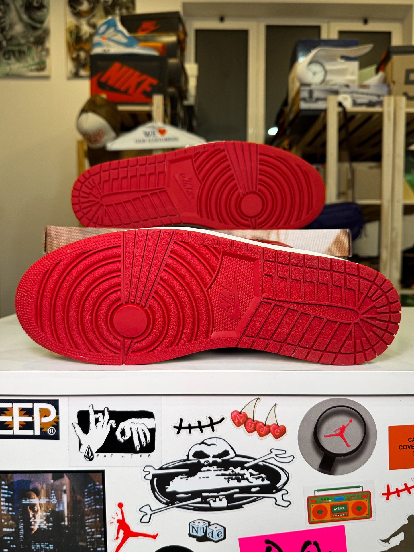 Air Jordan 1 Retro High OG ‘Black Toe Reimagined’ 2025 - DS