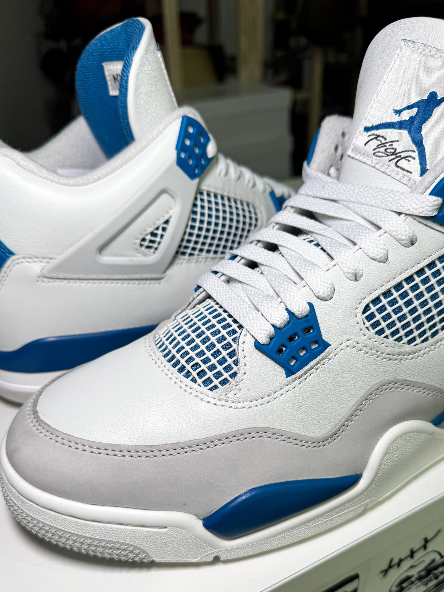 Air Jordan 4 Retro 'Military Blue’ 2024 - Recondicionado