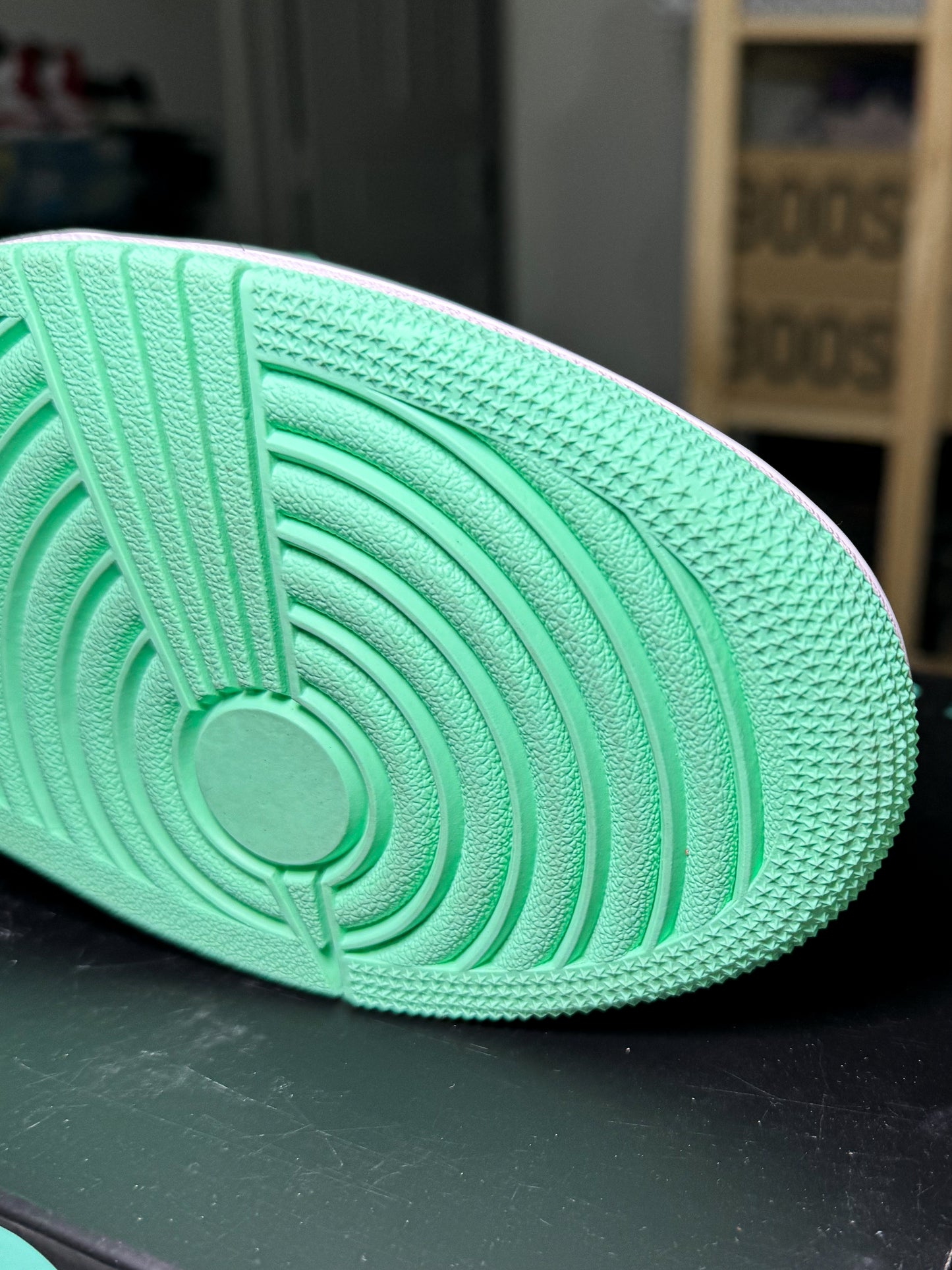 Air Jordan 1 Retro High OG ‘Green Glow’ 2024 - Recondicionado