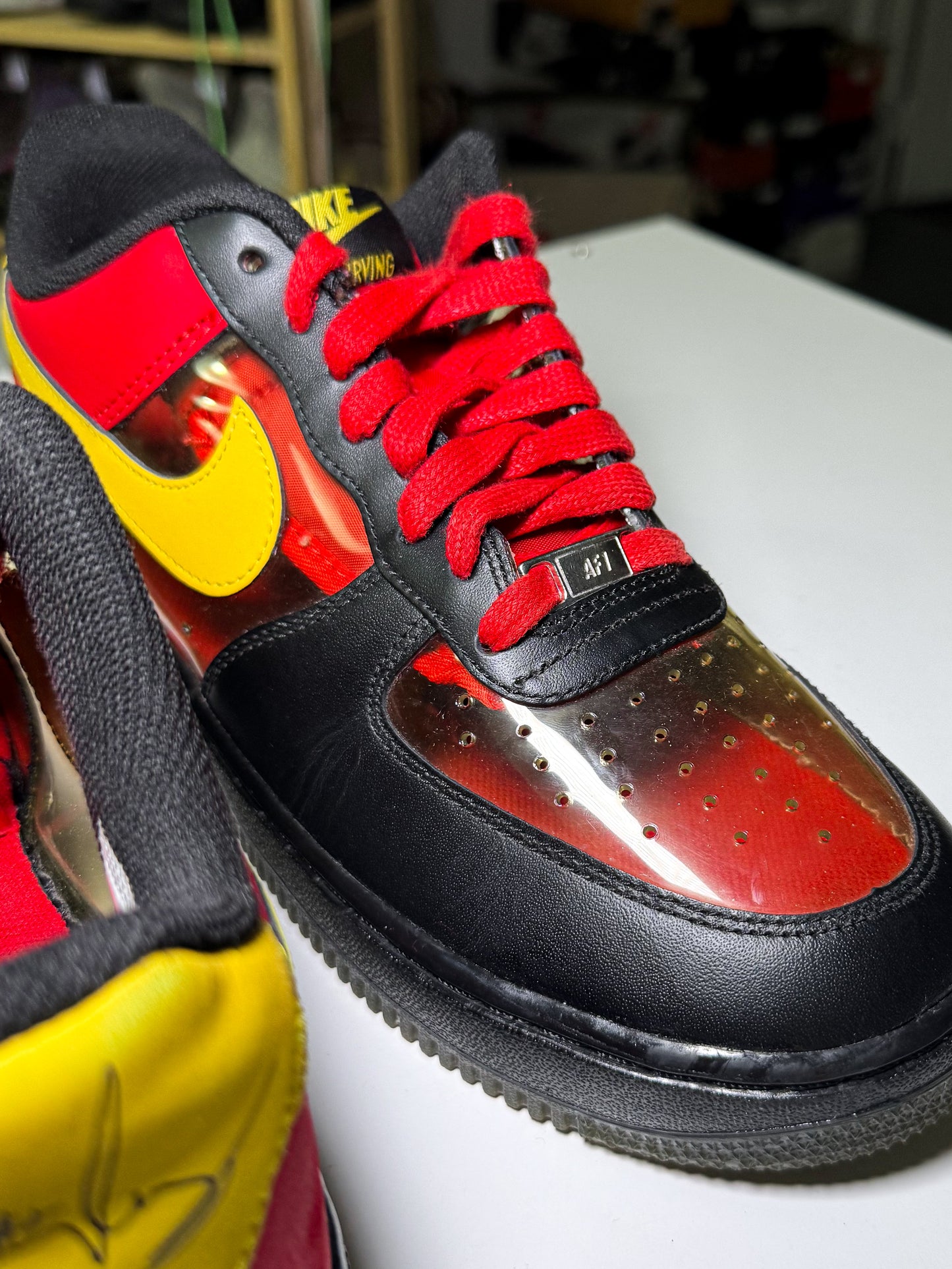 Nike Air Force 1 CMFT Signature QS ‘Kyrie Irving’ - Recondicionado