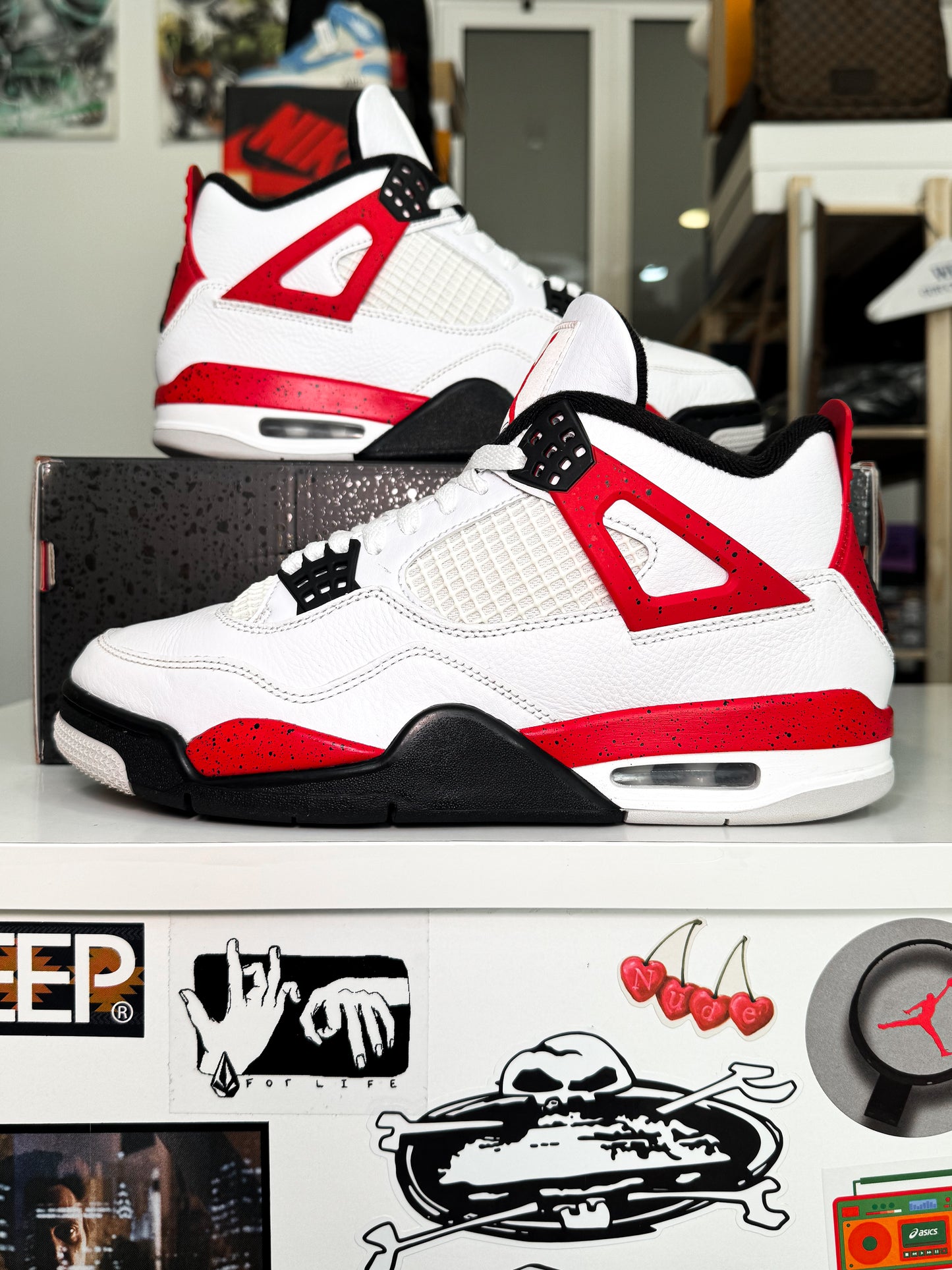 Air Jordan 4 Retro 'Red Cement' 2023 - Recondicionado