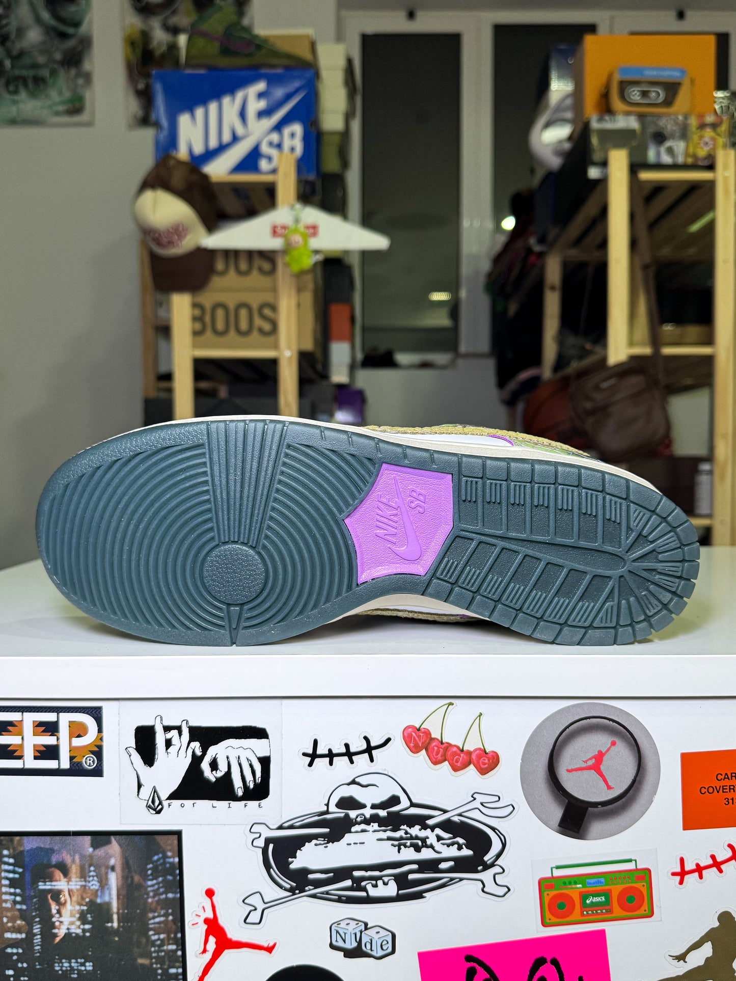 Nike SB Dunk Low x Alexis Sablone ‘Chameleon’ 2024 - DS