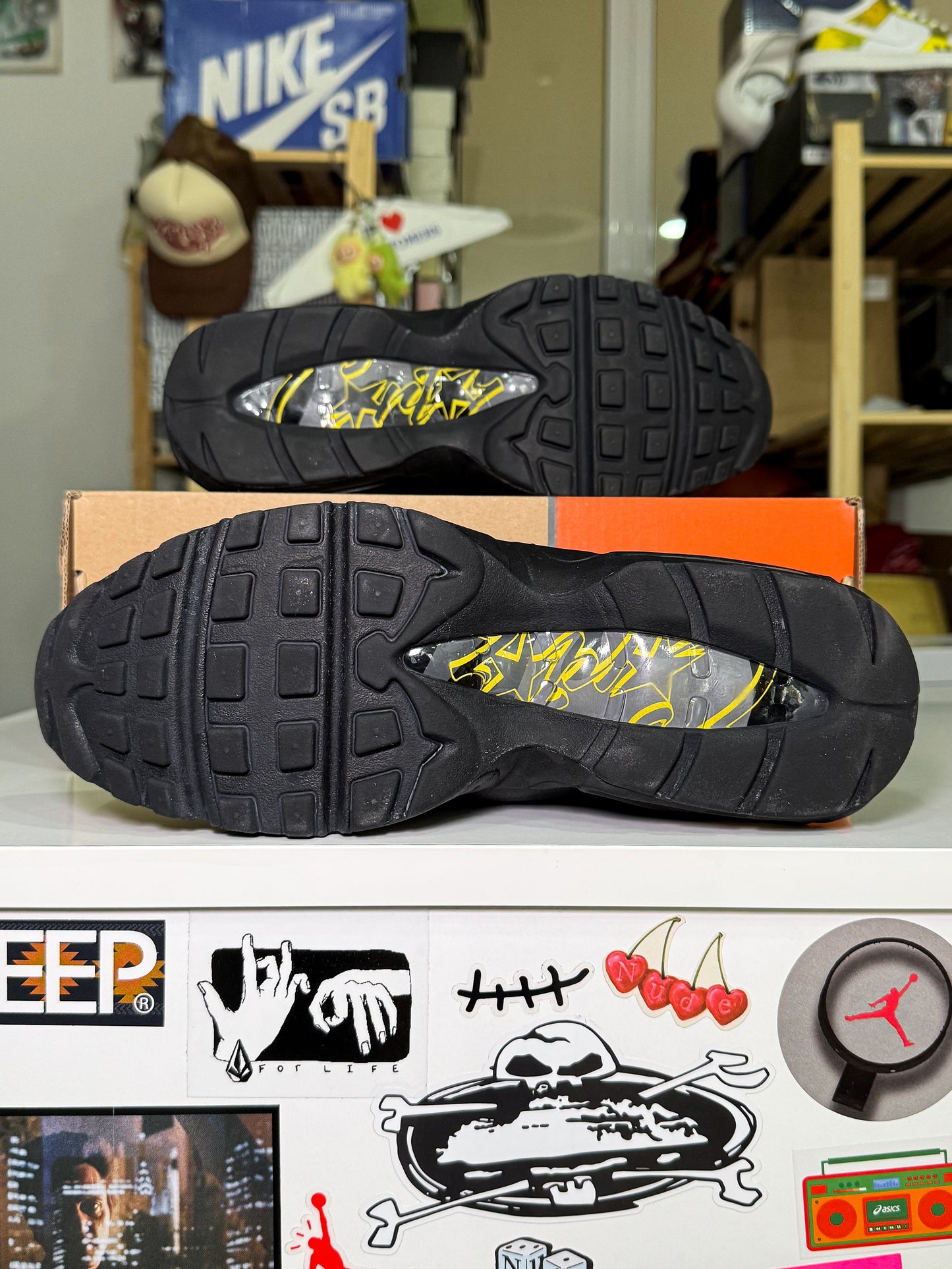 Nike Air Max 95 SP x Corteiz ‘Honey Black’ 2025 - Recondicionado