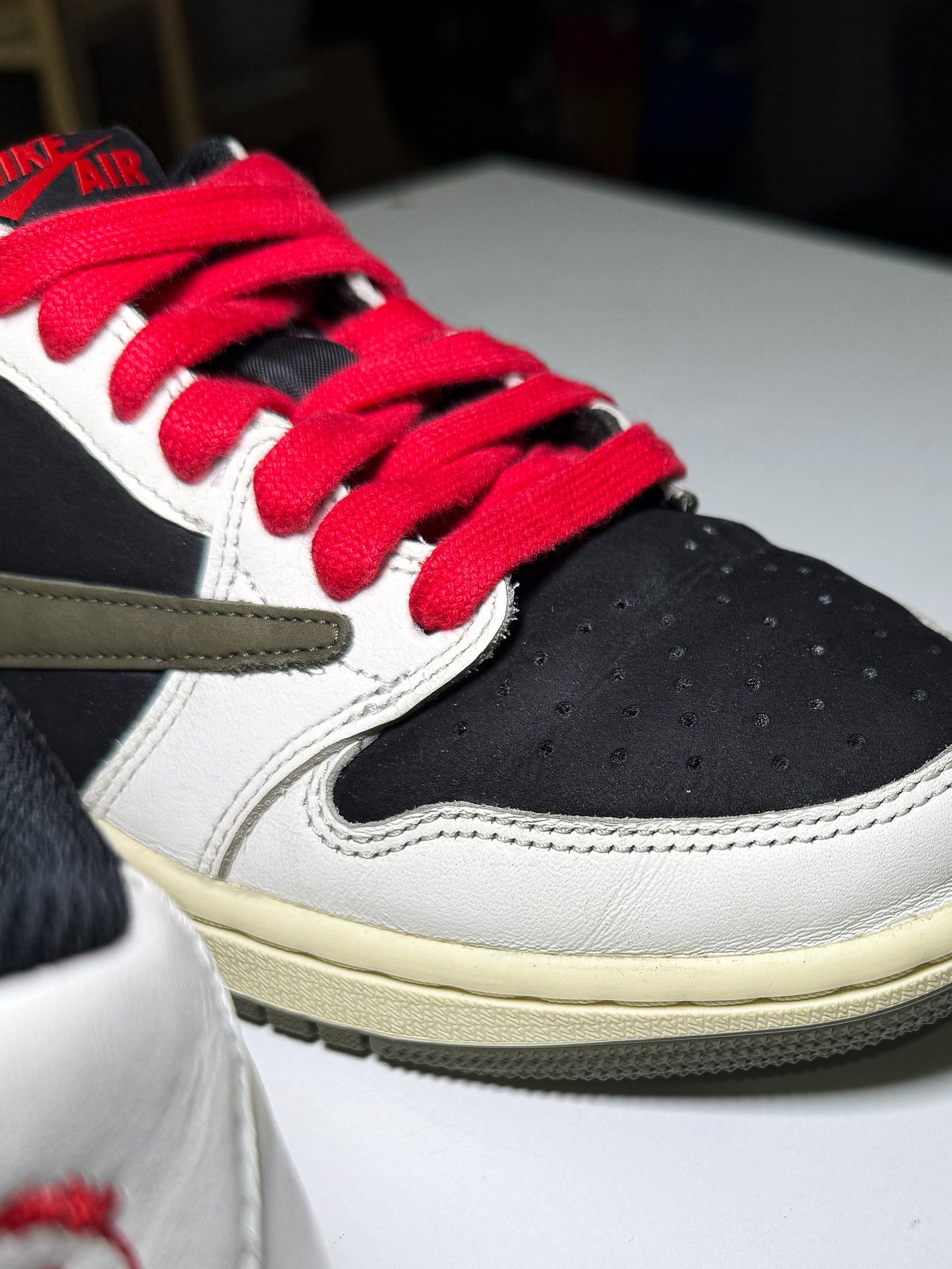 Air Jordan 1 Retro Low OG SP x Travis Scott 'Olive' W 2023 - Recondicionado