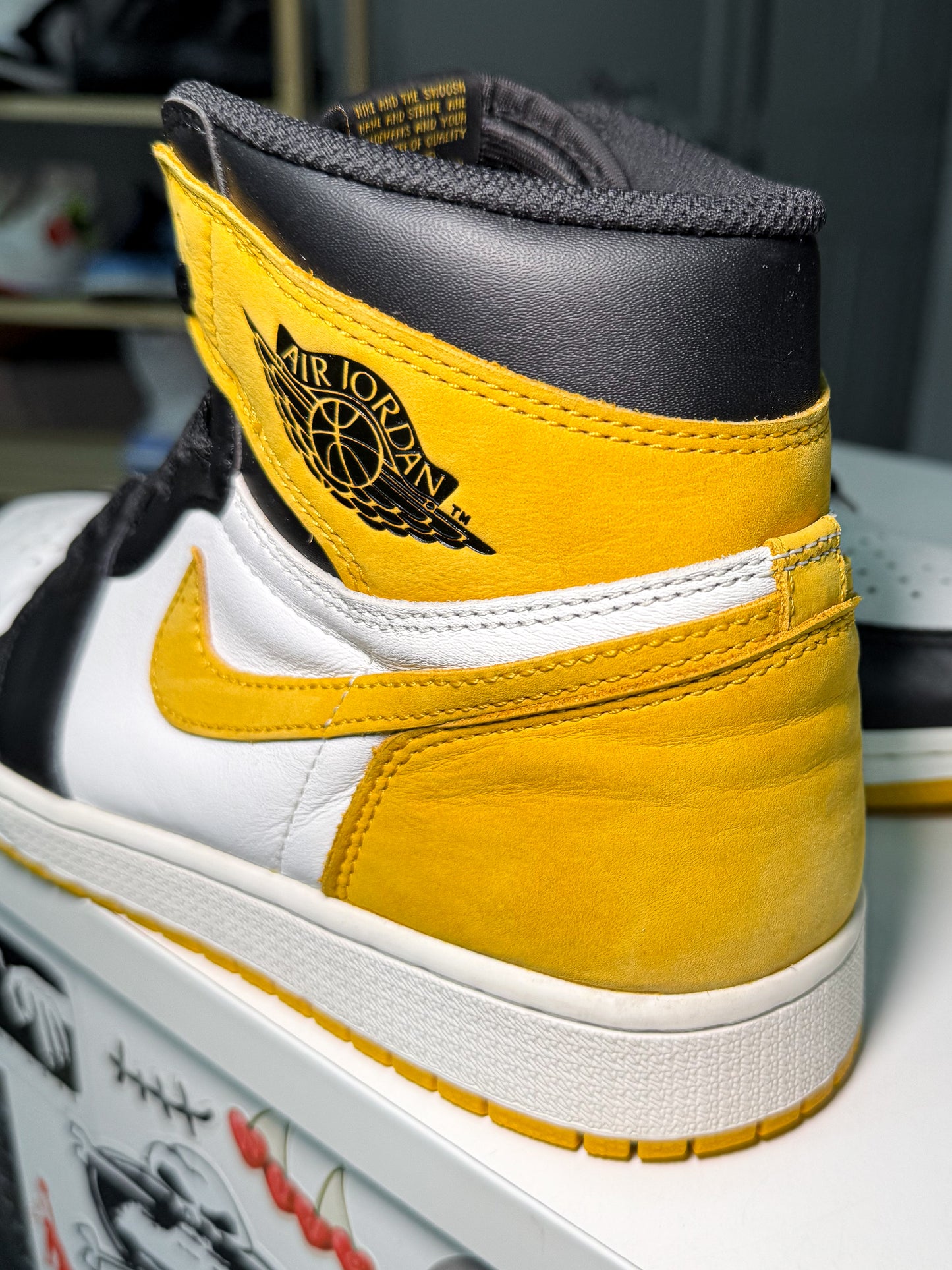 Air Jordan 1 Retro High OG ‘Best Hand in the Game - Yellow Ochre’ 2018 - Recondicionado