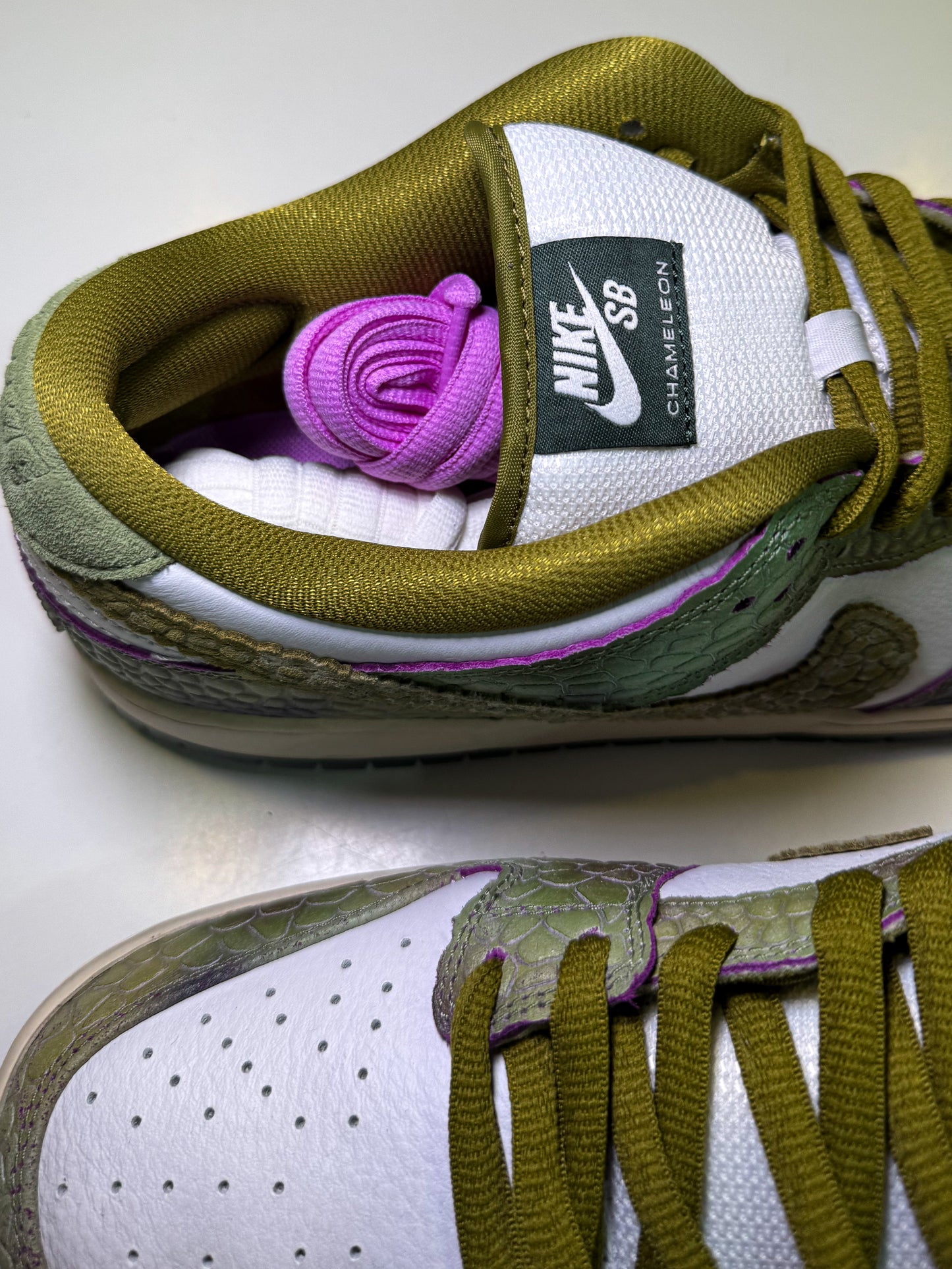 Nike SB Dunk Low x Alexis Sablone ‘Chameleon’ 2024 - DS