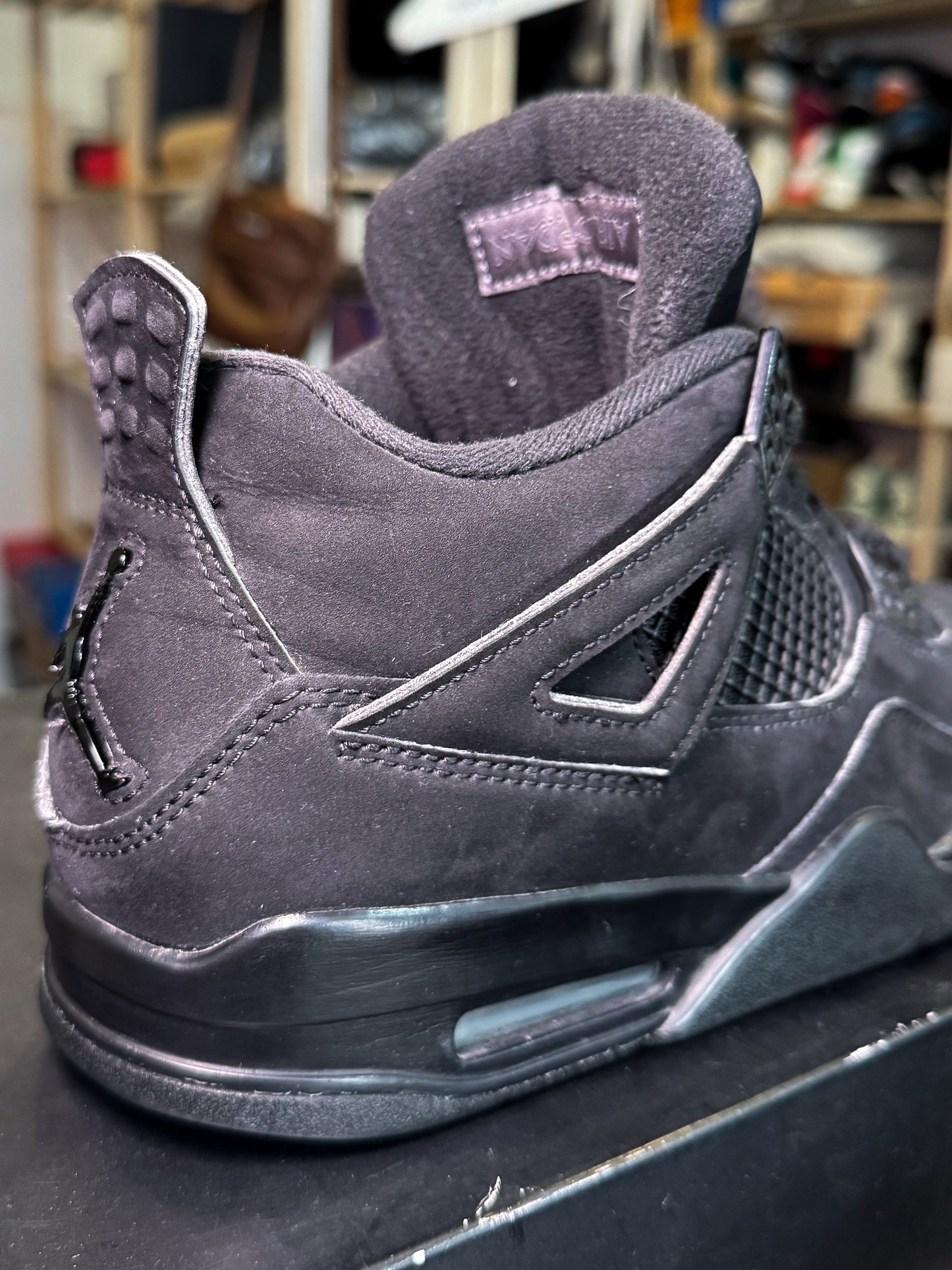 Air Jordan 4 Retro 'Black Cat’ 2020 - Recondicionado