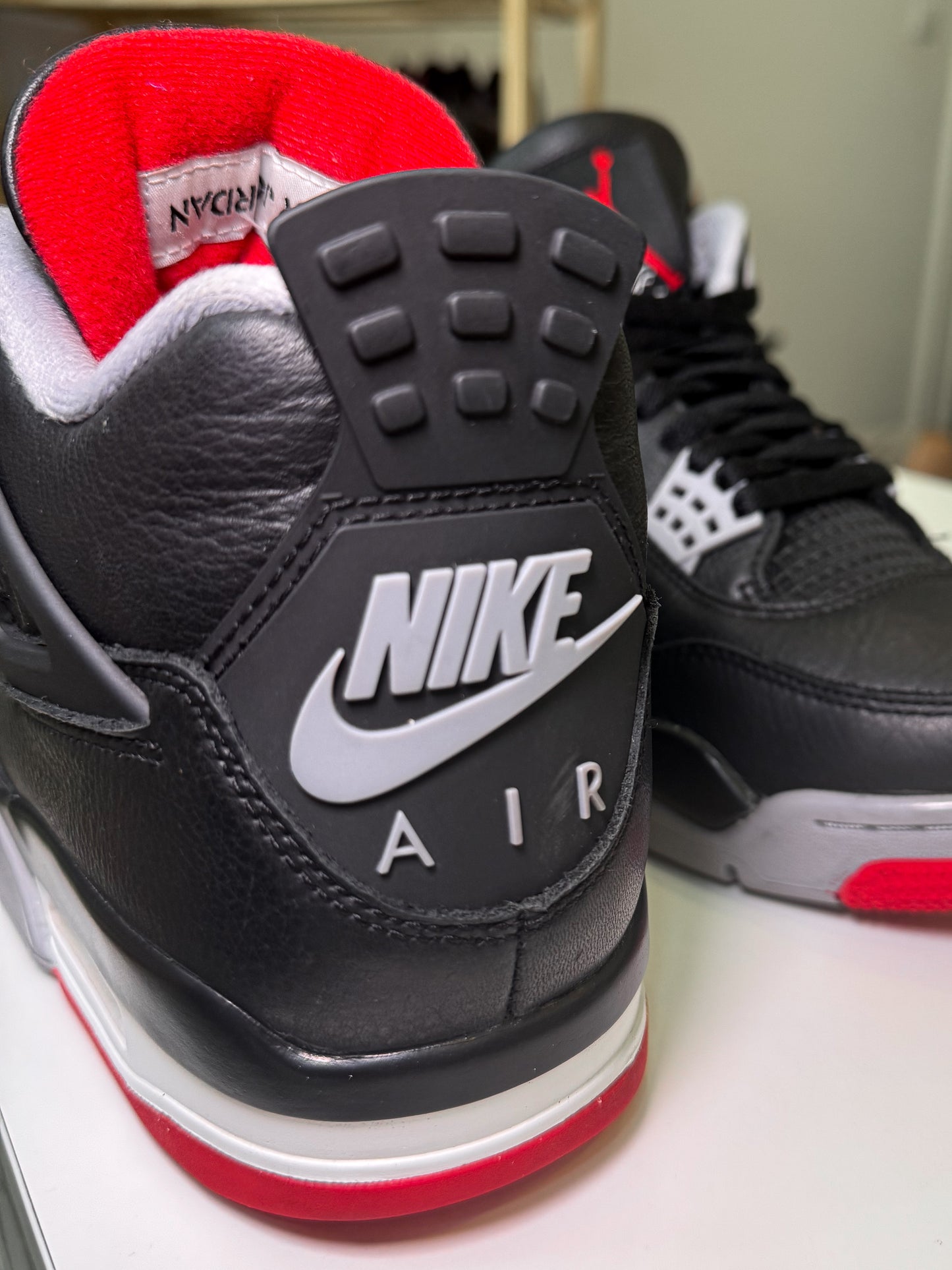 Air Jordan 4 Retro 'Bred Reimagined' 2024 - Recondicionado