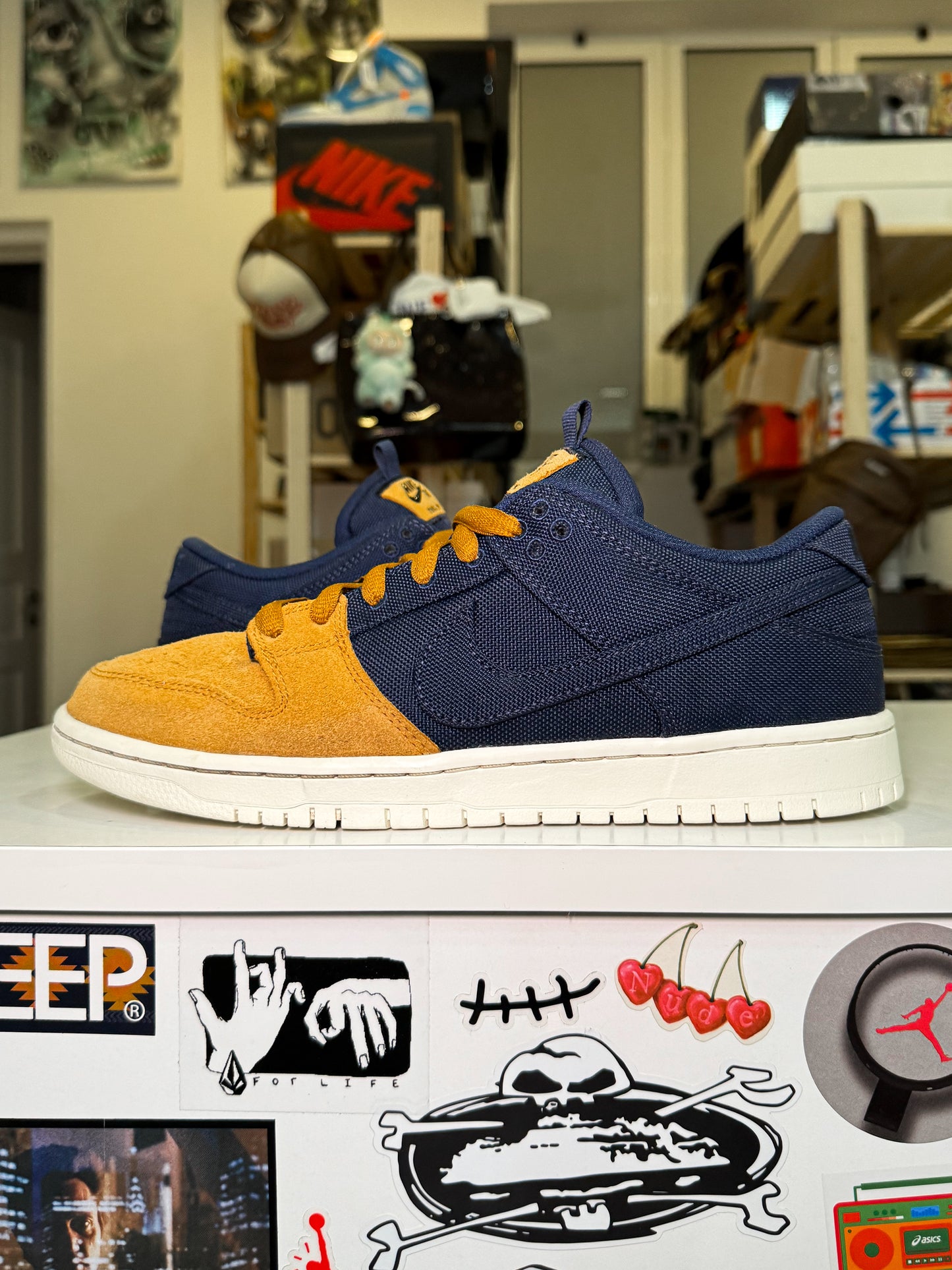 Nike SB Dunk Low ‘Navy Desert Ochre’ 2023 - Recondicionado
