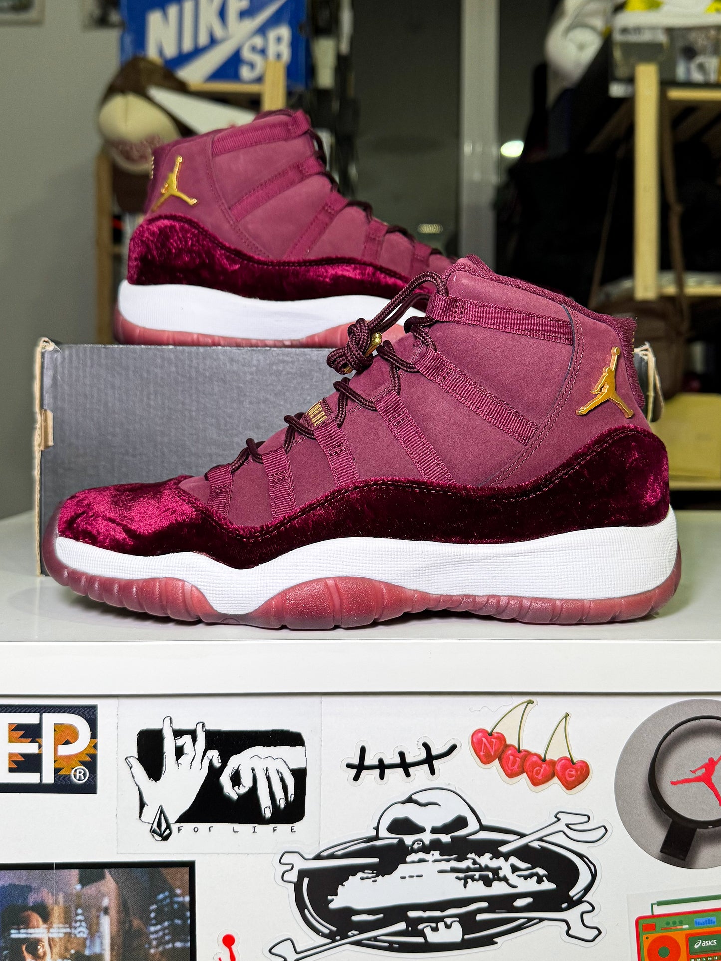 Air Jordan 11 Retro Heiress ‘Velvet’ GG 2016 - Recondicionado