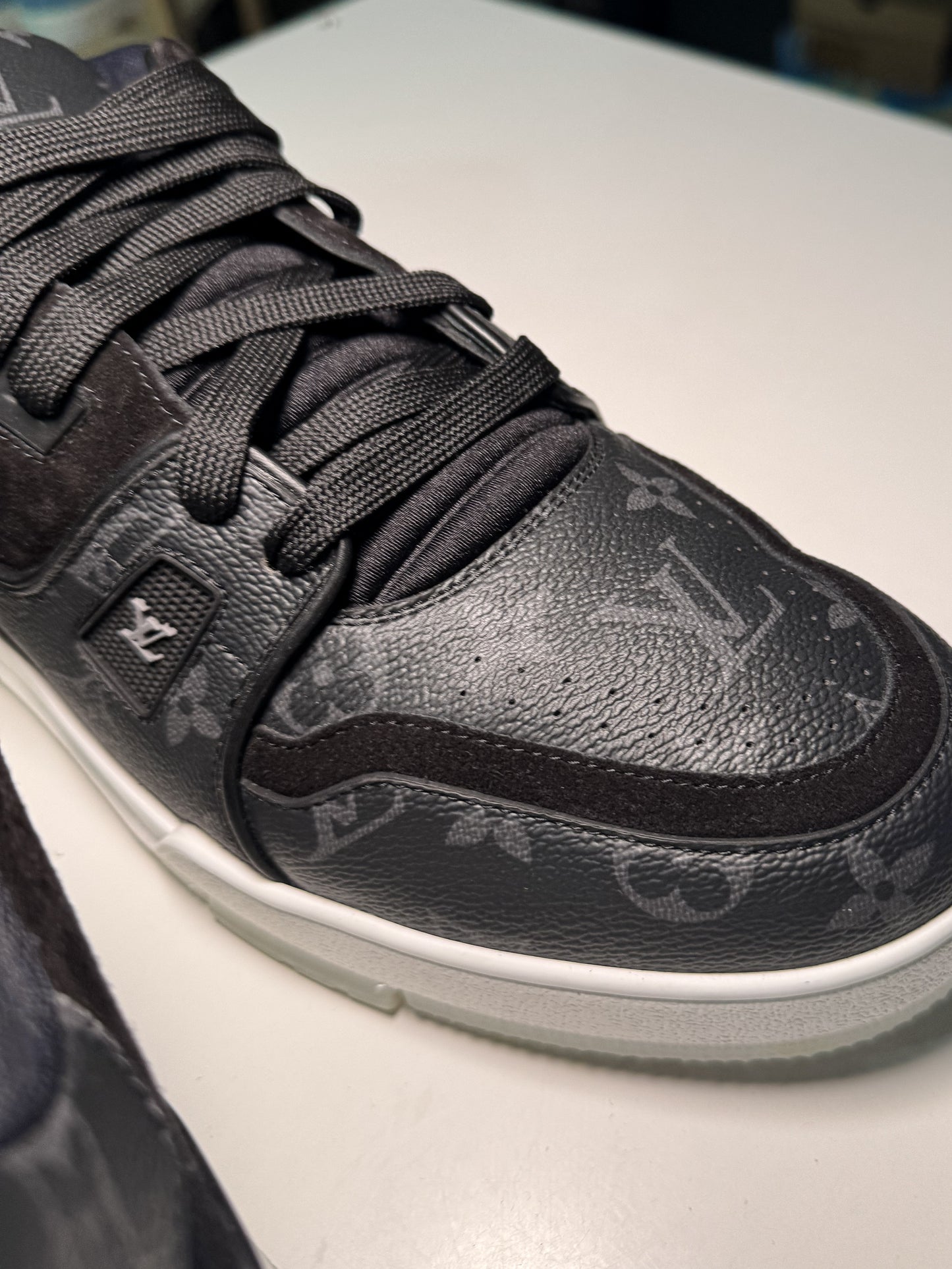 Louis Vuitton LV Trainer Low ‘Black Monogram’ - Recondicionado