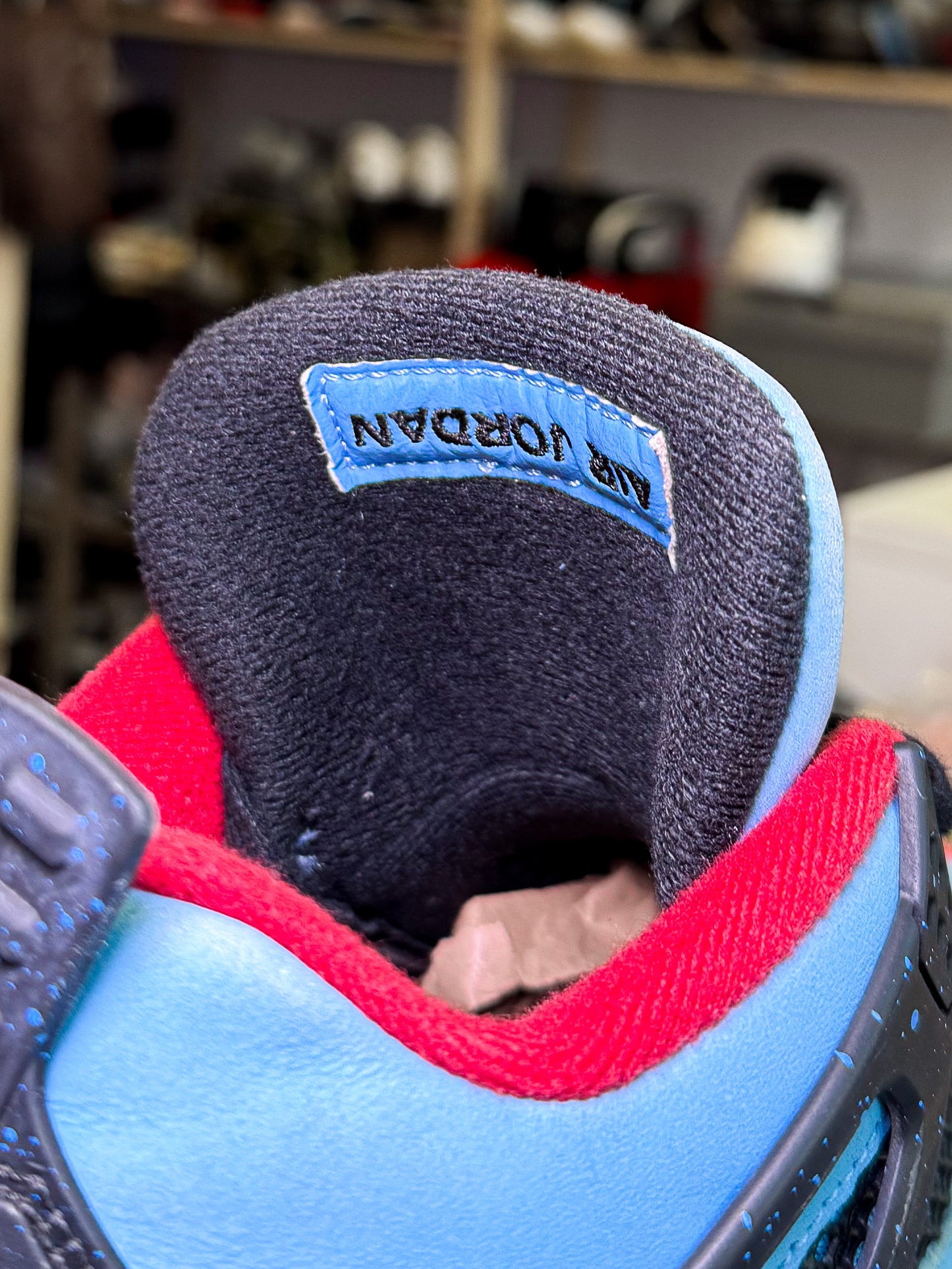 Air Jordan 4 Retro x Travis Scott ‘Cactus Jack’ 2018 - Recondicionado