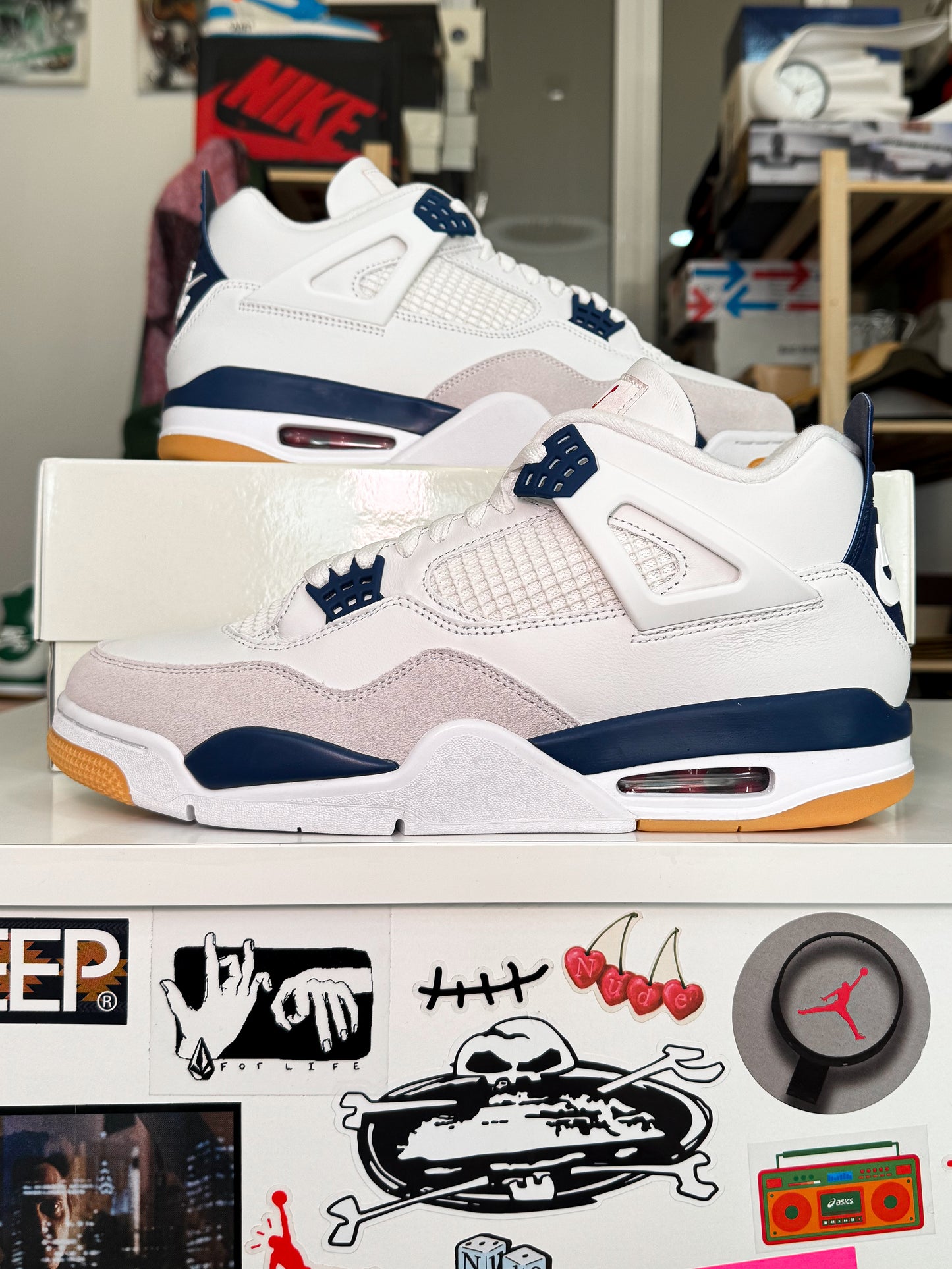 Air Jordan 4 Retro SB ‘Navy’ 2025 - DS