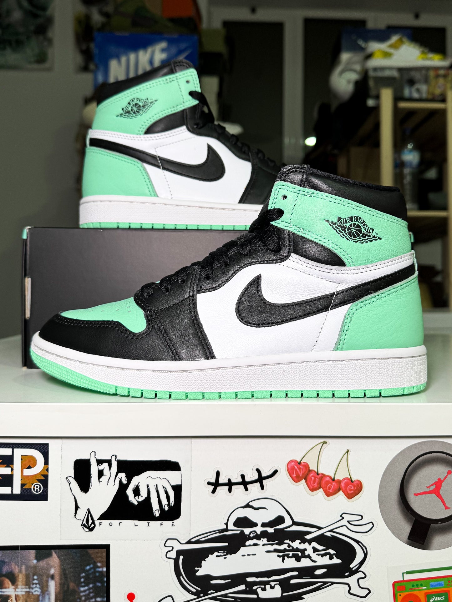 Air Jordan 1 Retro High OG ‘Green Glow’ 2024 - Recondicionado