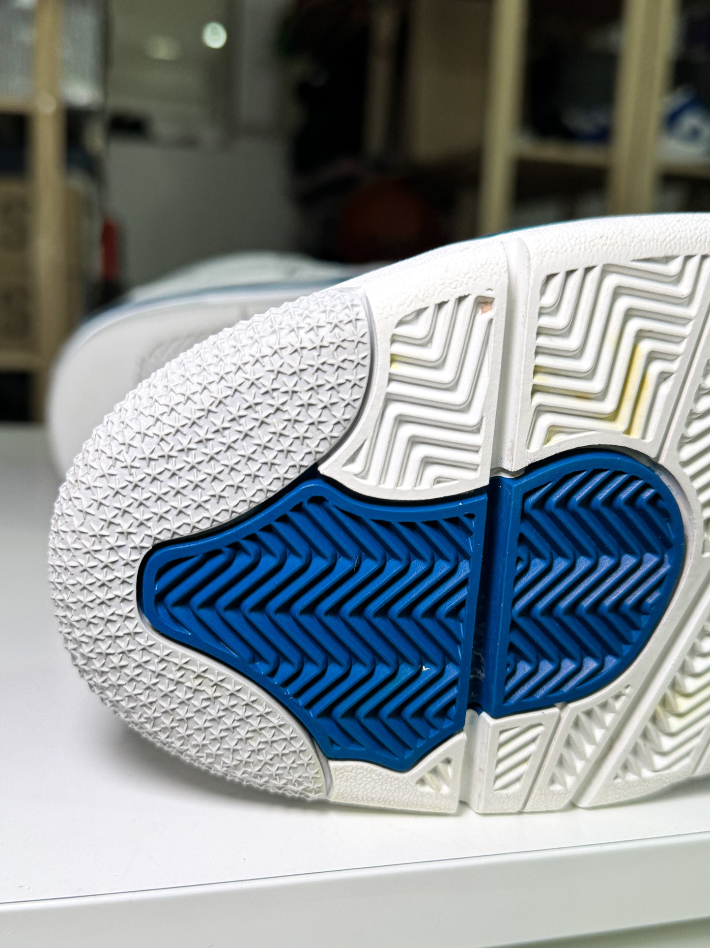 Air Jordan 4 Retro 'Military Blue’ 2024 - Recondicionado