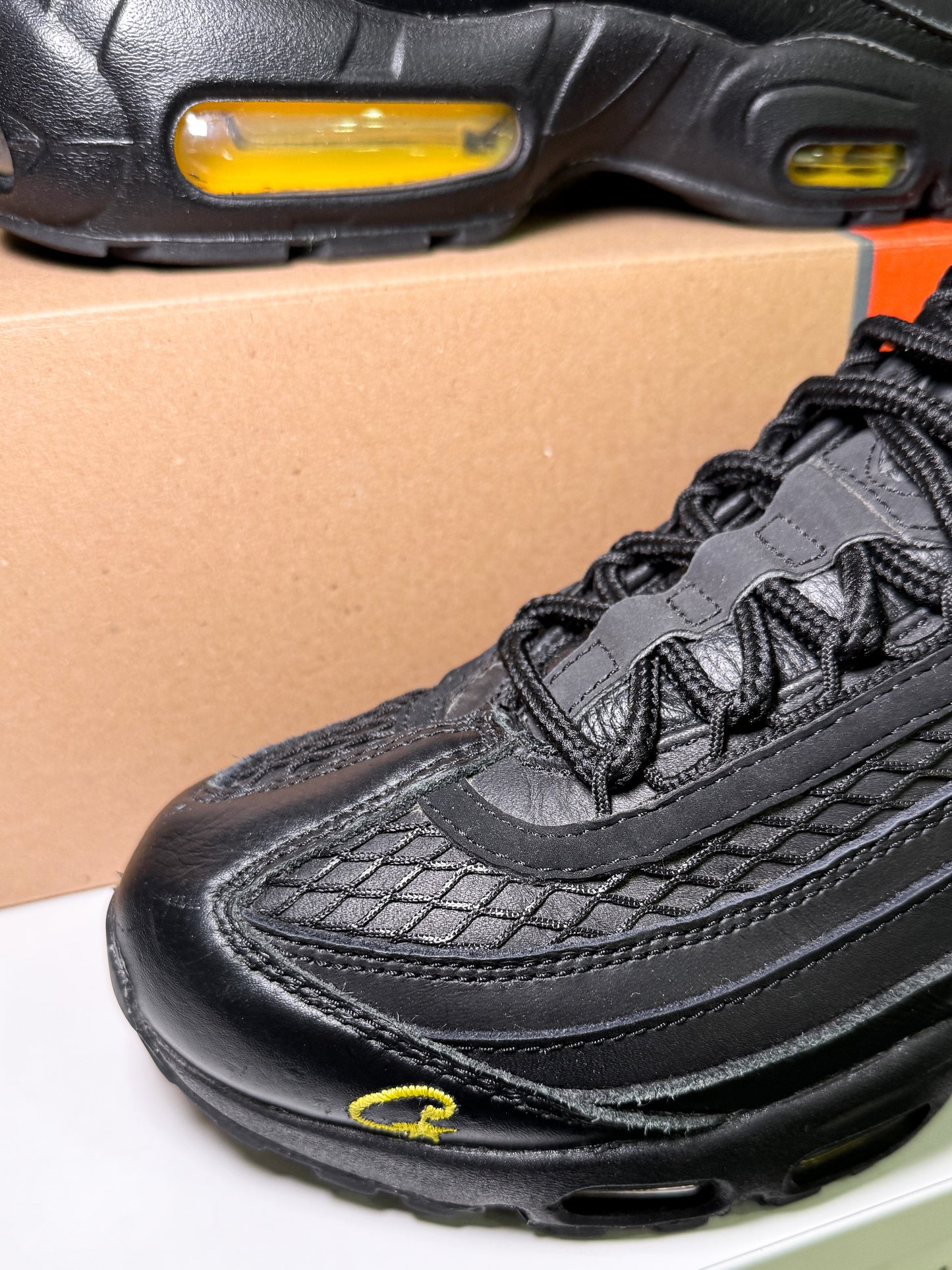 Nike Air Max 95 SP x Corteiz ‘Honey Blacks’ 2025 - Recondicionado