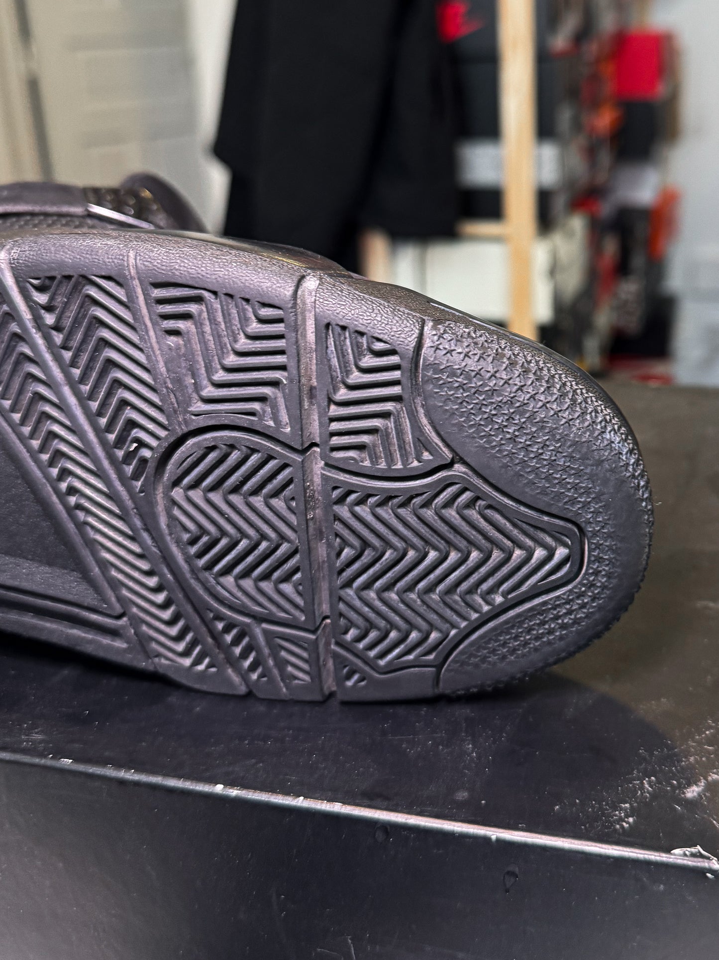 Air Jordan 4 Retro 'Black Cat’ 2020 - Recondicionado