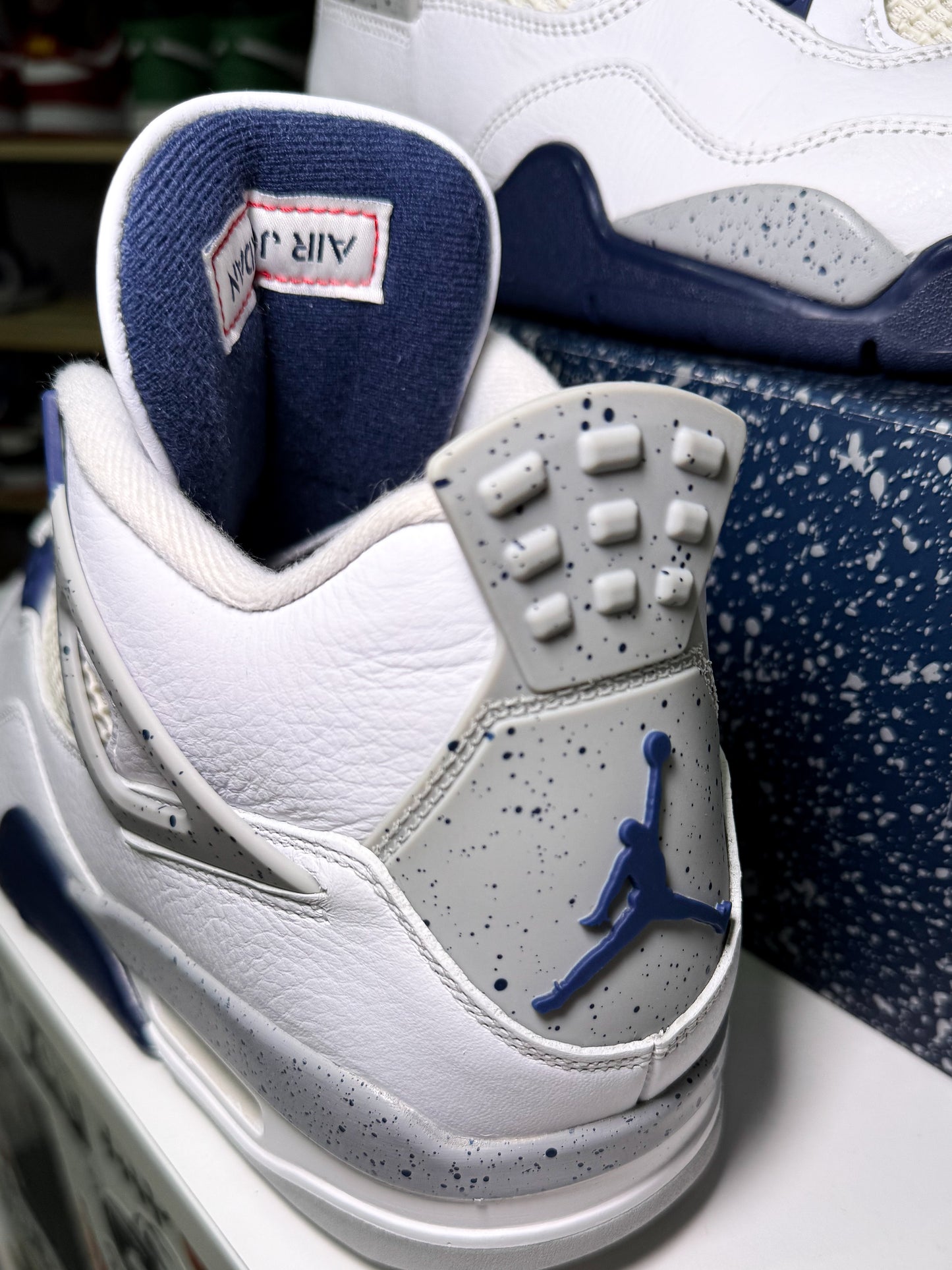 Air Jordan 4 Retro 'Midnight Navy’ 2022 - Recondicionado
