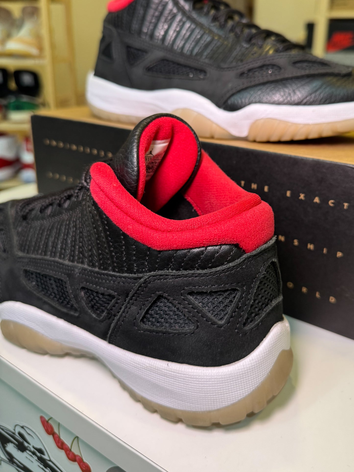 Air Jordan 11 Retro Low IE ‘Bred’ 2021 - Recondicionado