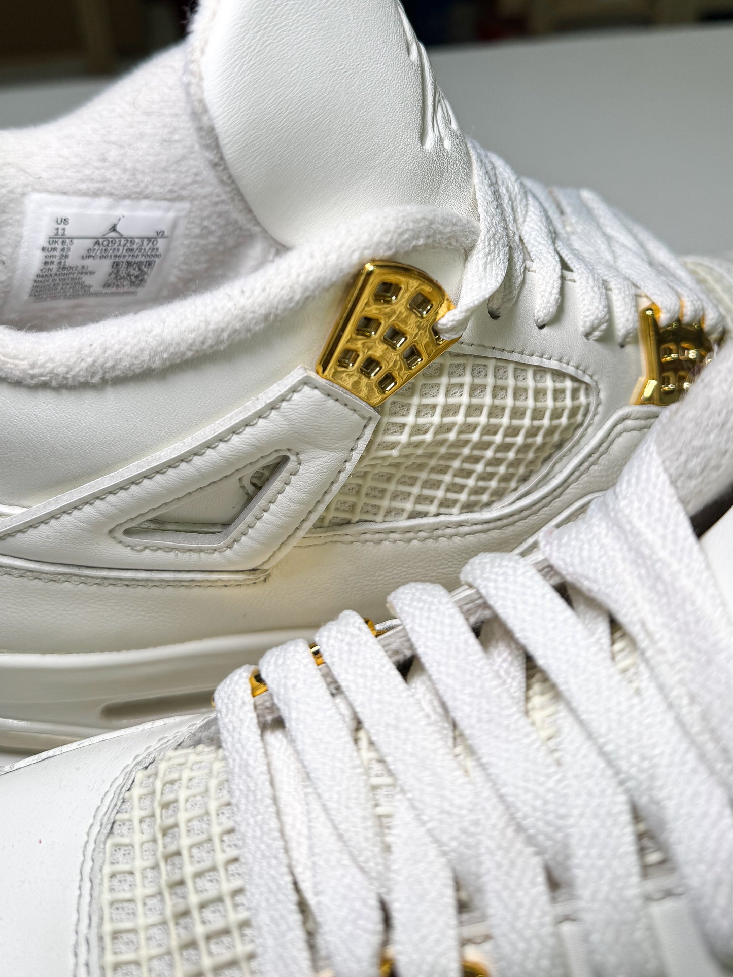 Air Jordan 4 Retro ‘Metallic Gold’ W 2024 - Recondicionado