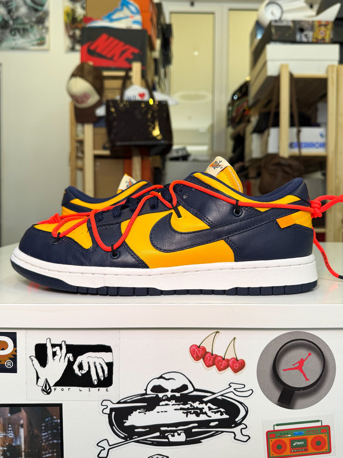 Nike Dunk Low x Off White ‘University Gold’ 2019 - Recondicionado