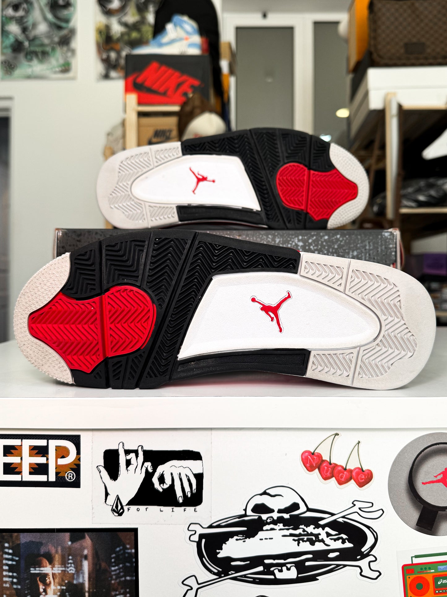 Air Jordan 4 Retro 'Red Cement' 2023 - Recondicionado