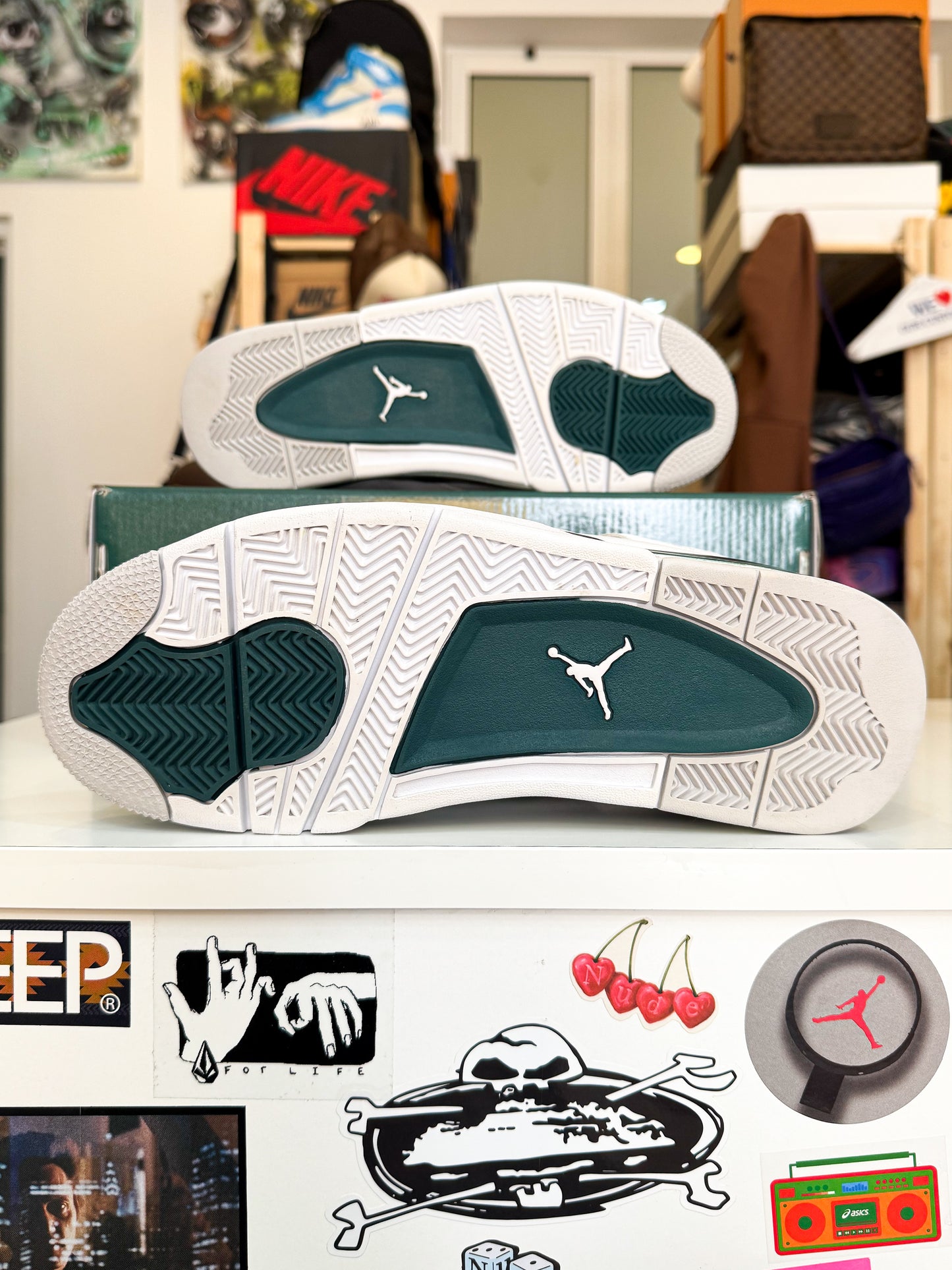 Air Jordan 4 Retro 'Oxidized Green' 2024 - Recondicionado