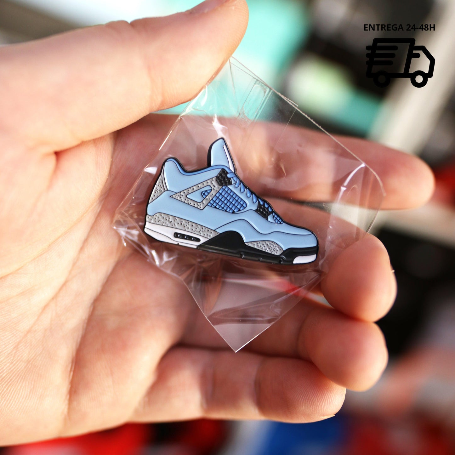 PIN - Air Jordan 4 'University Blue'