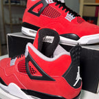Air Jordan 4 Retro ‘Toro Bravo’ 2026 - Recondicionado