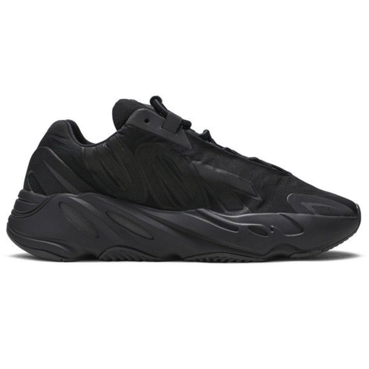 Adidas Yeezy 700 MNVN ‘Triple Black’ - Recondicionado