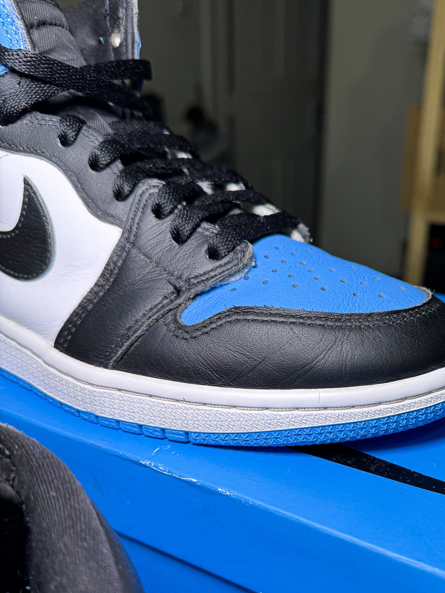 Air Jordan 1 Retro High OG ‘UNC Toe’ 2023 - Recondicionado