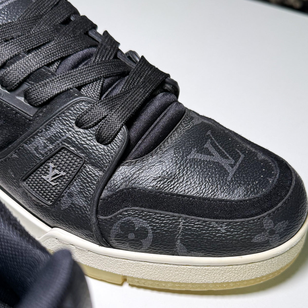 Louis Vuitton LV Trainer Low ‘Black Monogram’ - Recondicionado